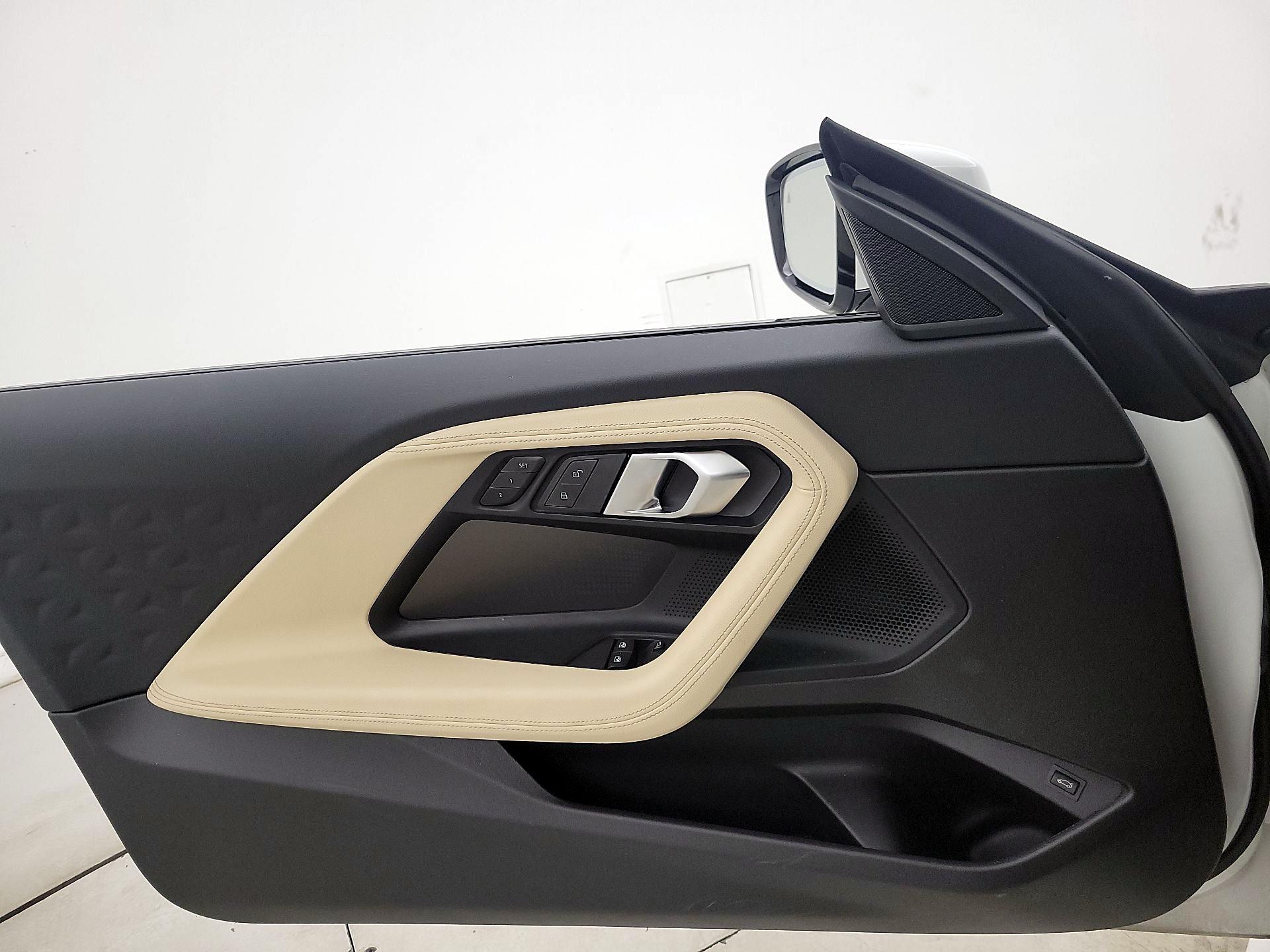 Thumbnail: 2024 BMW 2 Series - 12