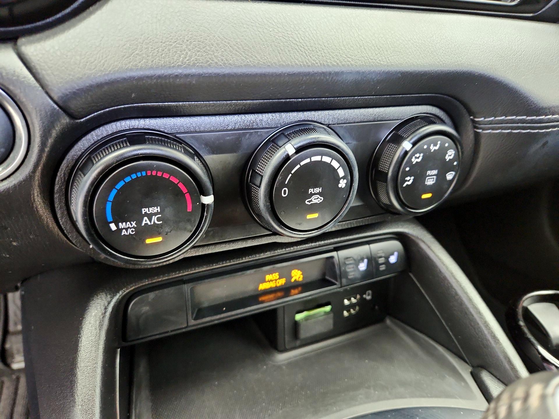 Thumbnail: 2020 Mazda MX-5 Miata - 16