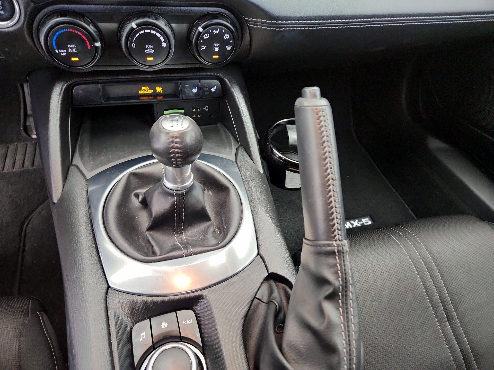 Thumbnail: 2020 Mazda MX-5 Miata - 17