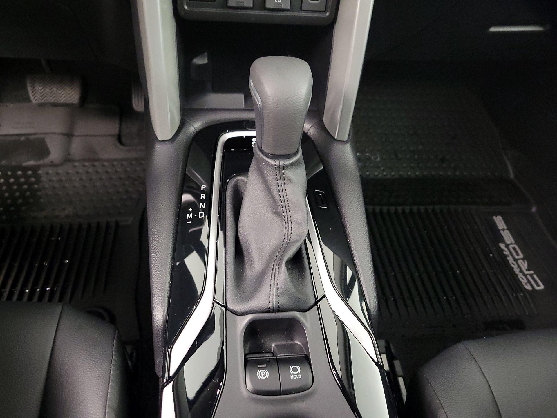 Thumbnail: 2025 Toyota Corolla Cross - 17