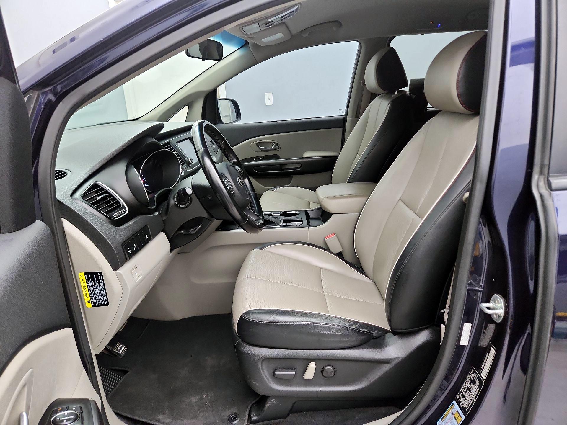 Thumbnail: 2019 Kia Sedona - 11