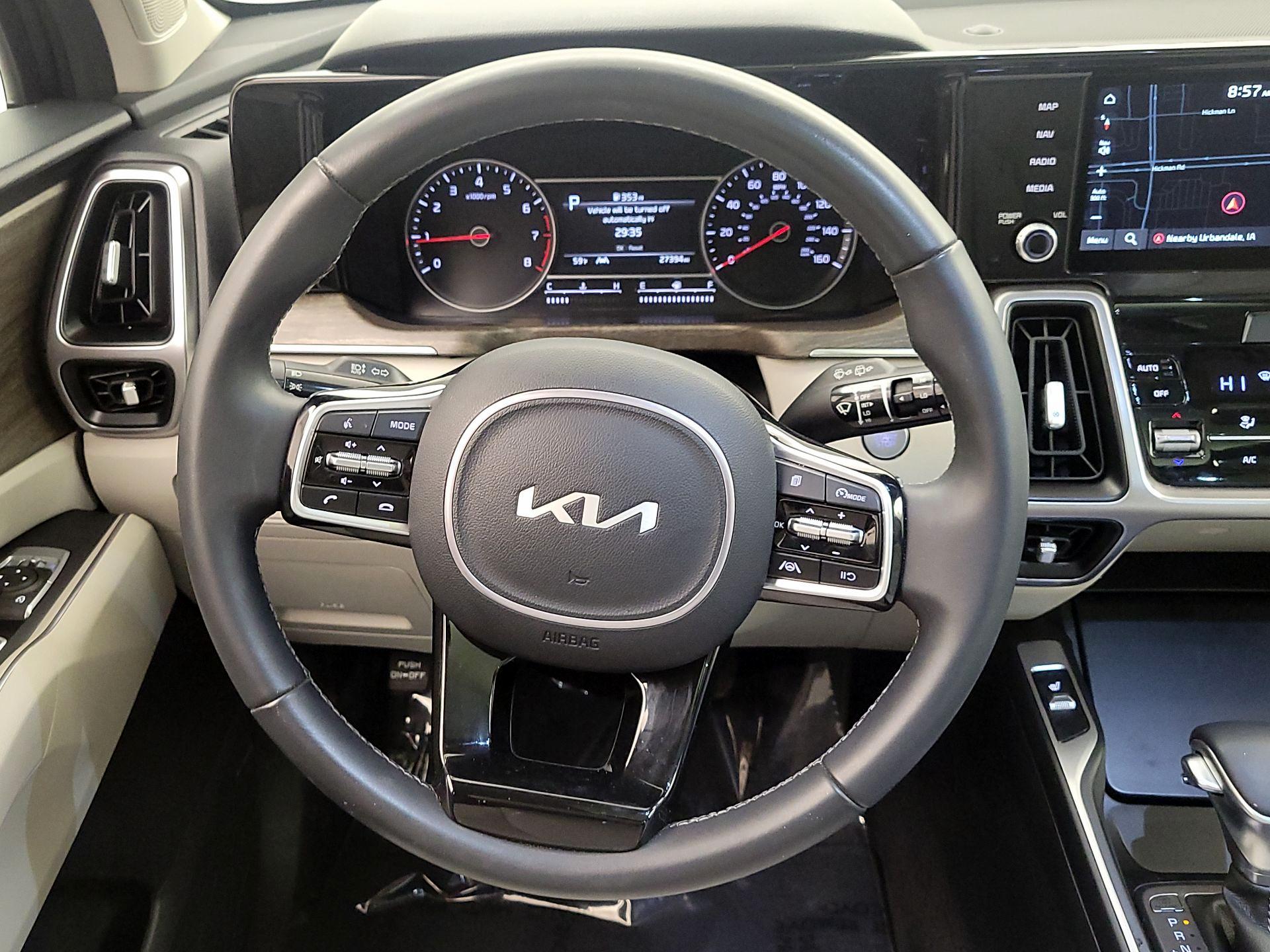 Thumbnail: 2023 Kia Sorento - 10