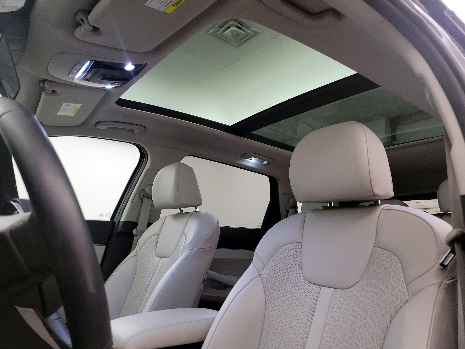 Thumbnail: 2023 Kia Sorento - 20