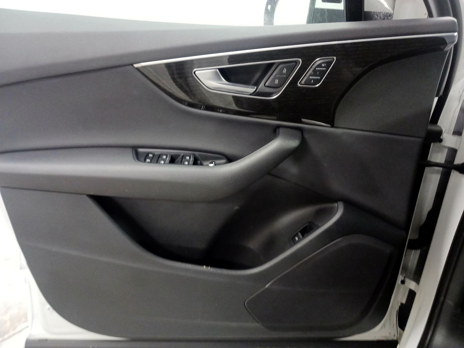 2022 Audi Q7 Premium - Photo 13