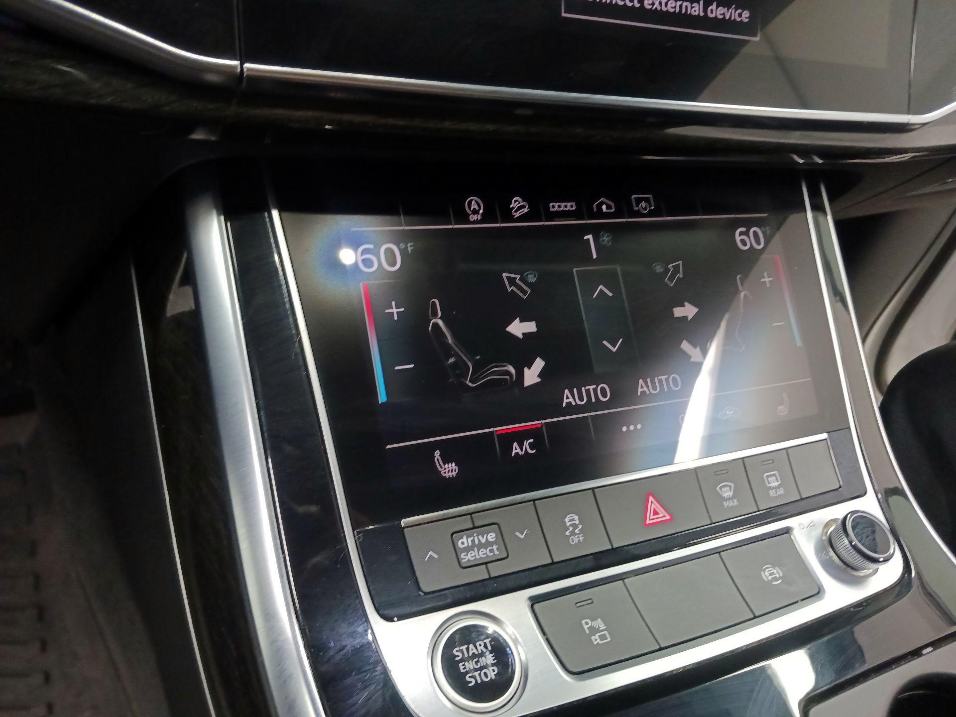 Thumbnail: 2022 Audi Q7 - 16