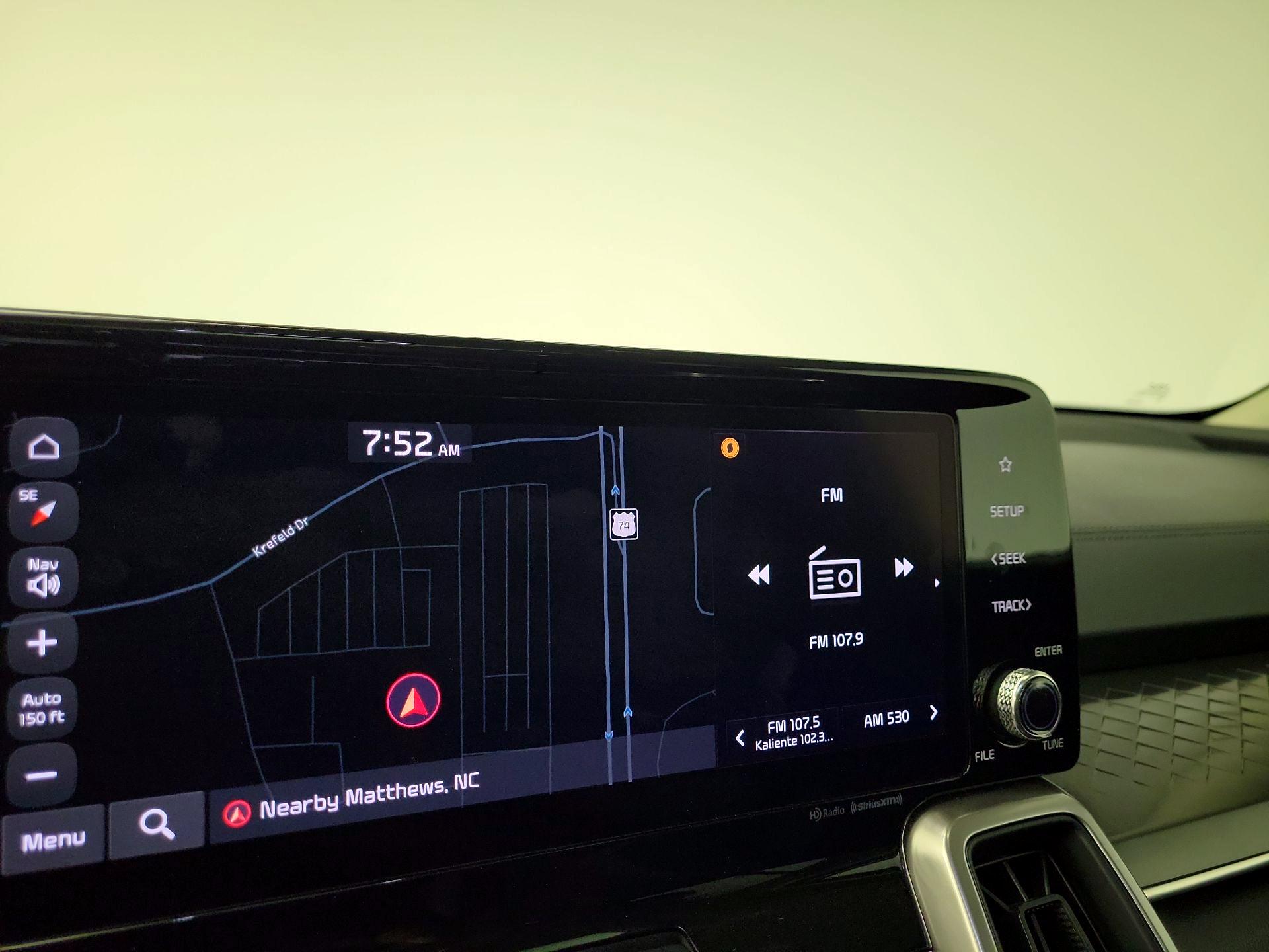 Thumbnail: 2023 Kia Sorento - 13