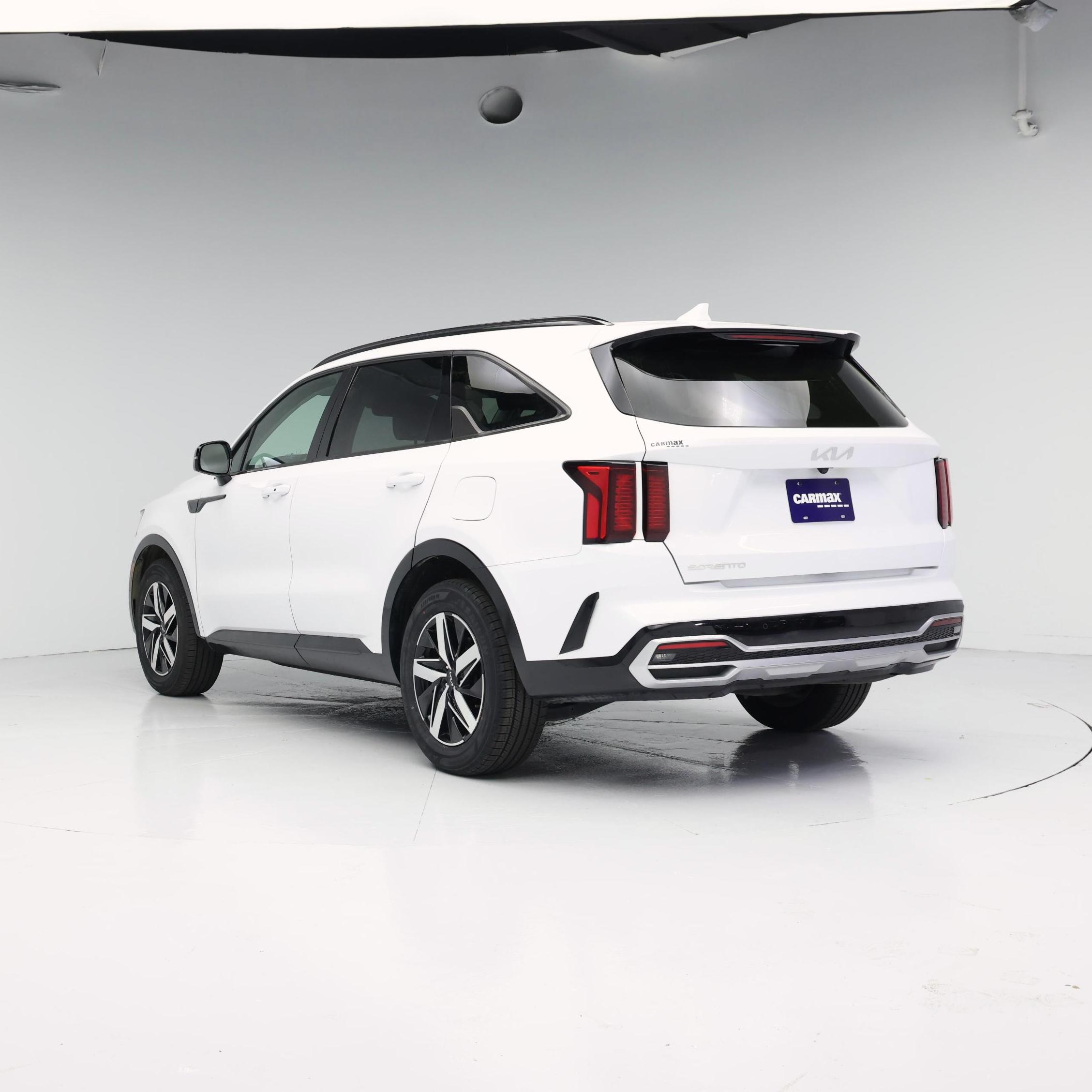 Thumbnail: 2023 Kia Sorento - 2