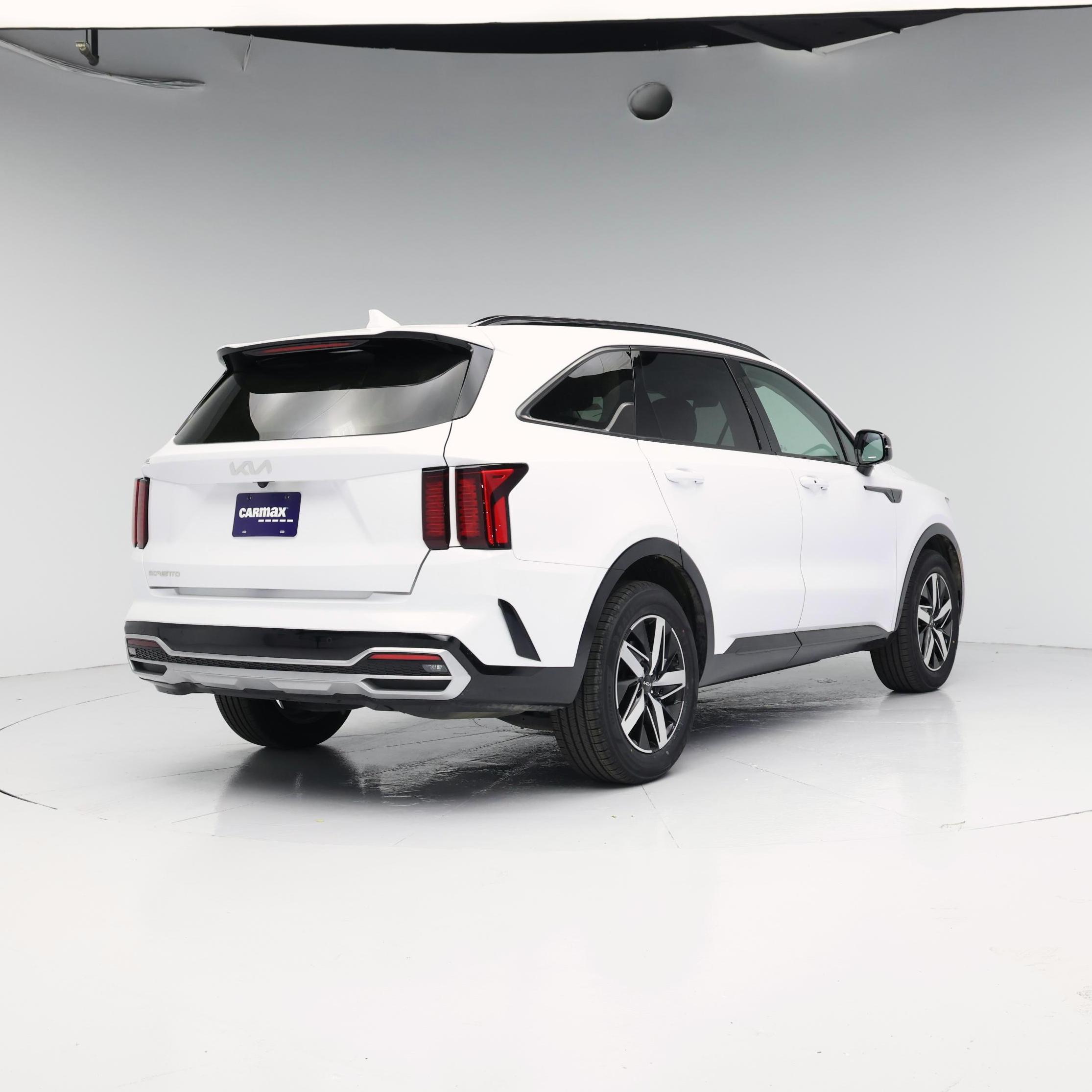 Thumbnail: 2023 Kia Sorento - 8