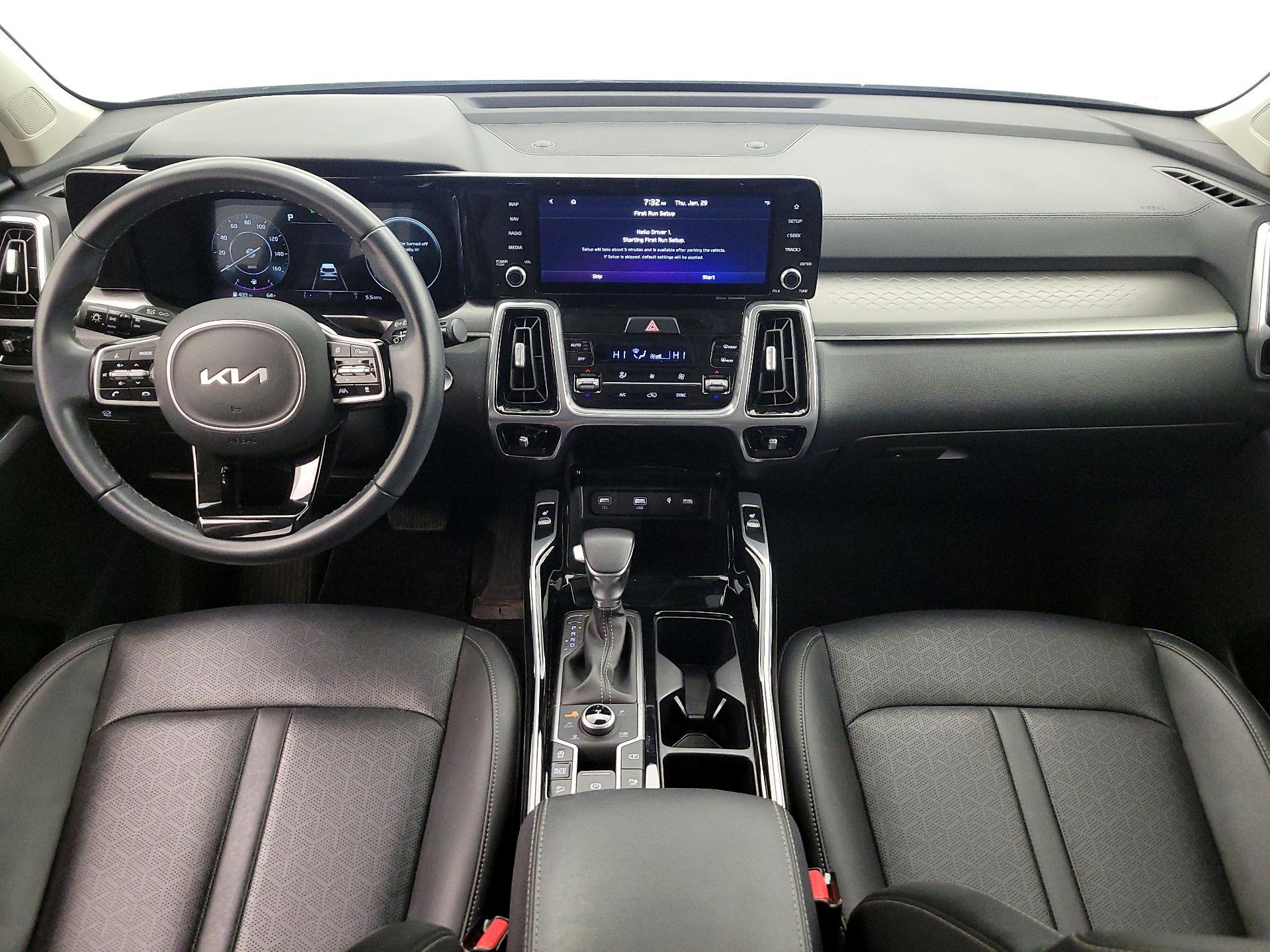 Thumbnail: 2023 Kia Sorento - 9