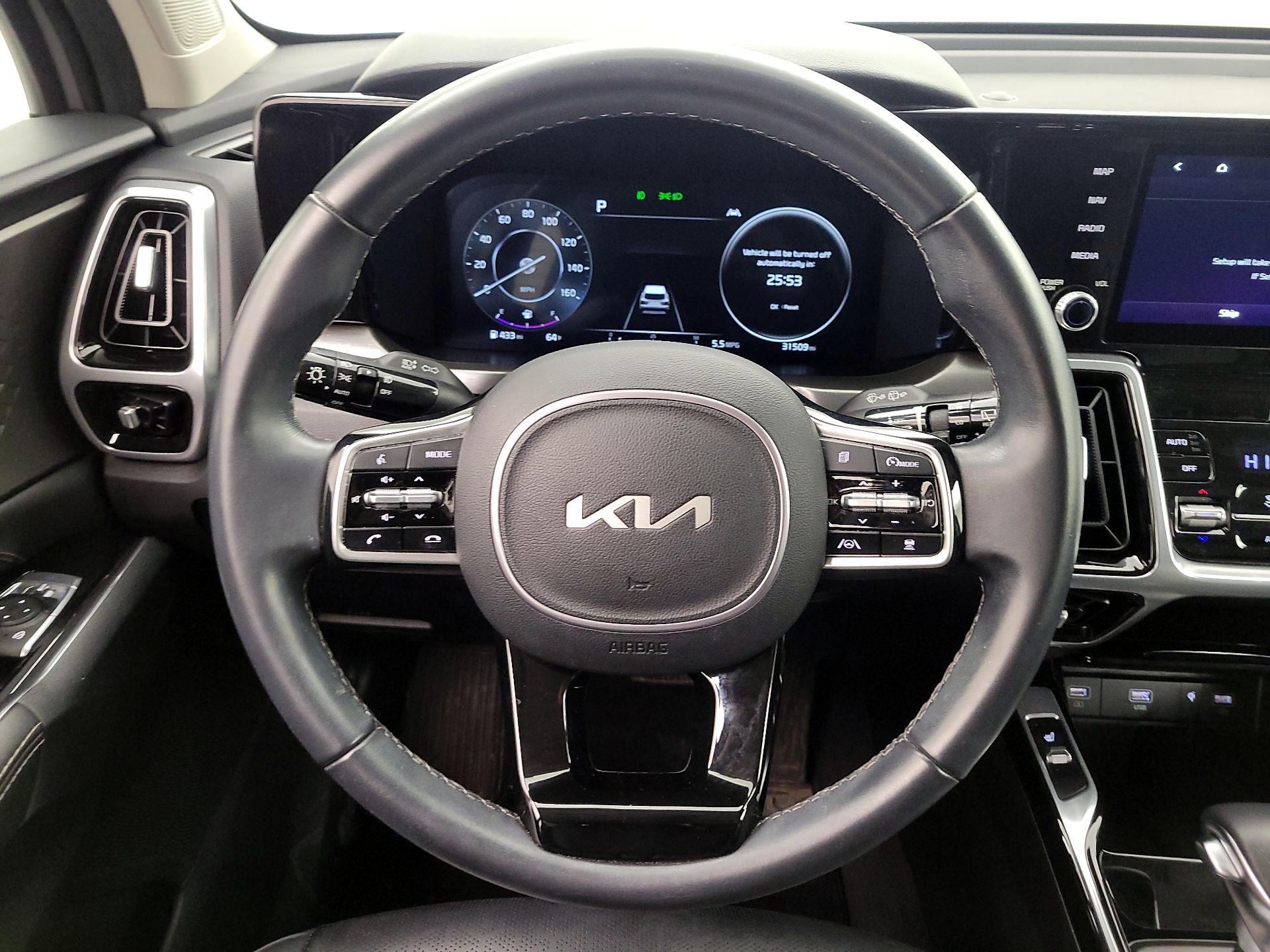 Thumbnail: 2023 Kia Sorento - 10