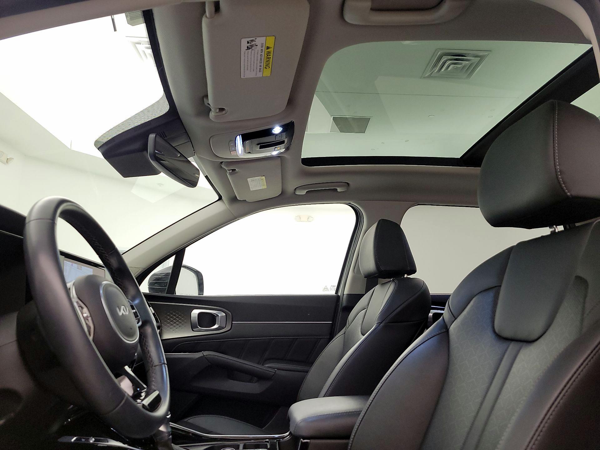 Thumbnail: 2023 Kia Sorento - 20