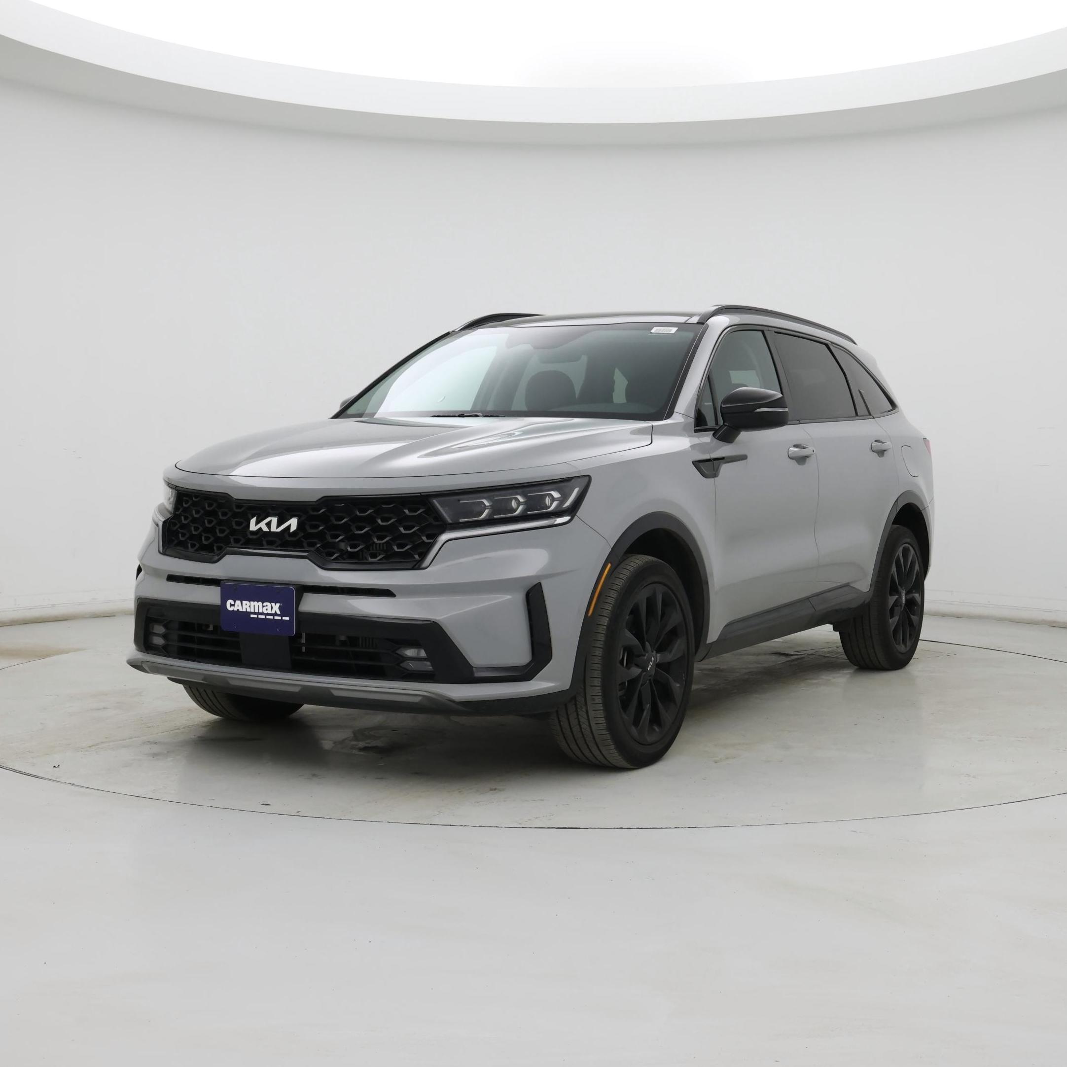 Thumbnail: 2023 Kia Sorento - 4