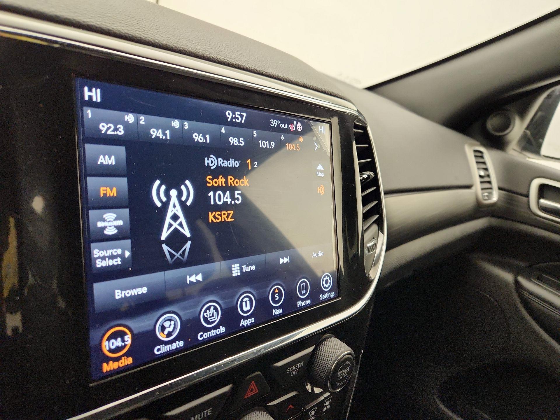 Thumbnail: 2022 Jeep Grand Cherokee - 16