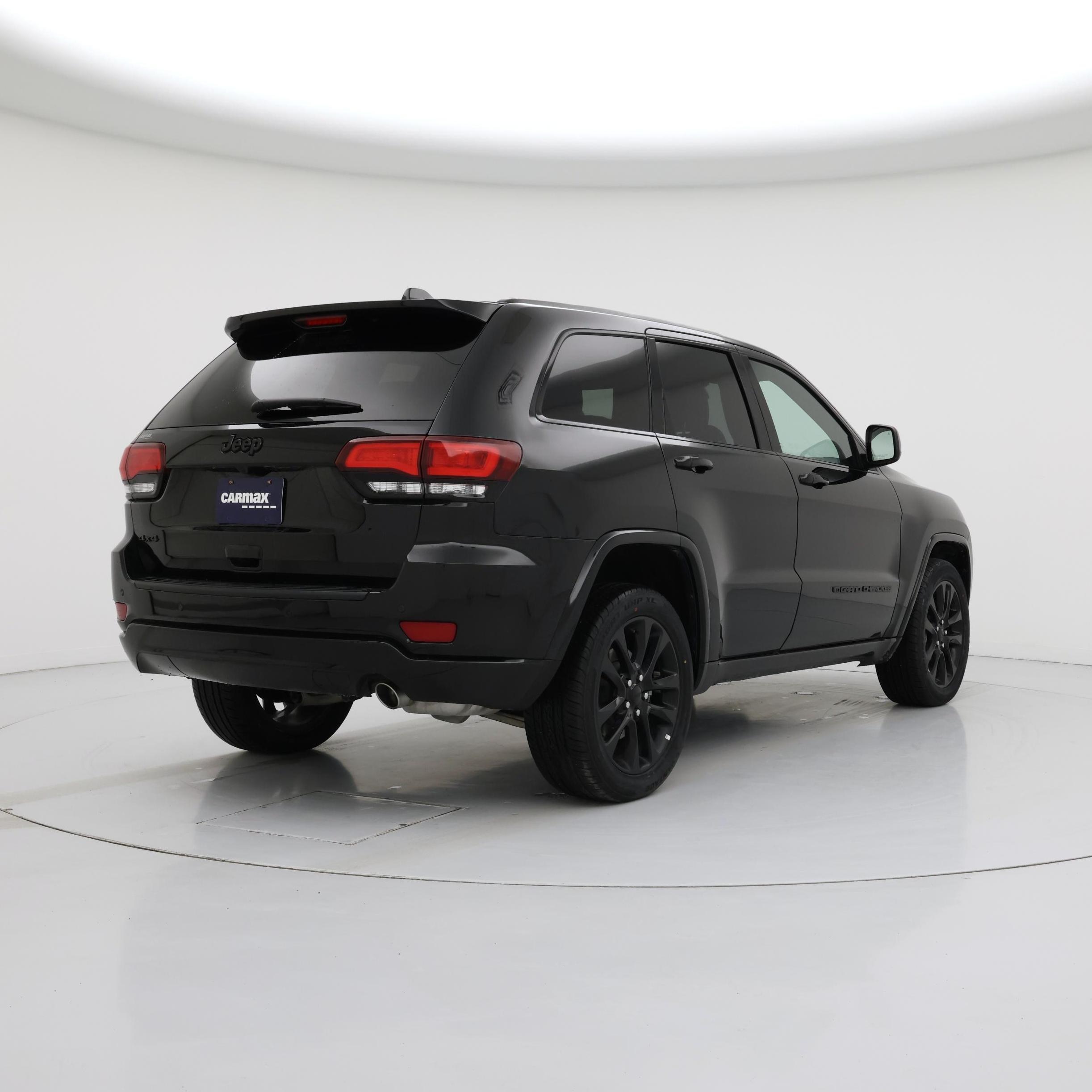 Thumbnail: 2022 Jeep Grand Cherokee - 8