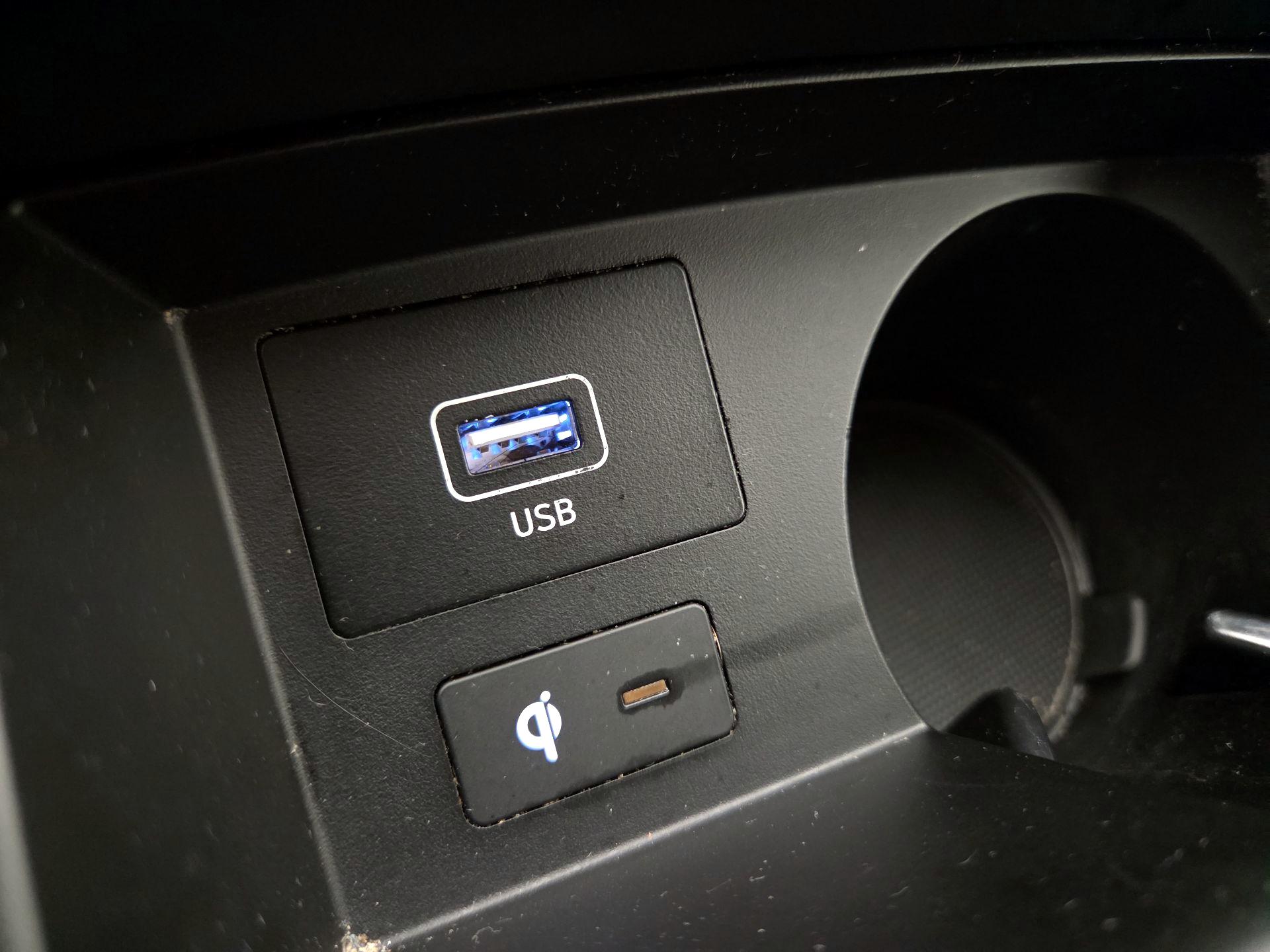 Thumbnail: 2023 Hyundai Santa Fe - 19