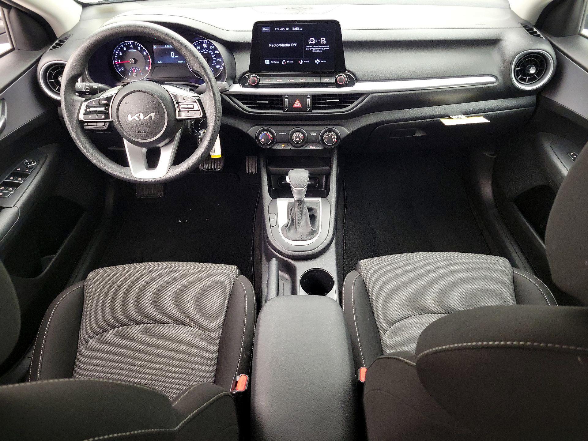 Thumbnail: 2023 Kia Forte - 9