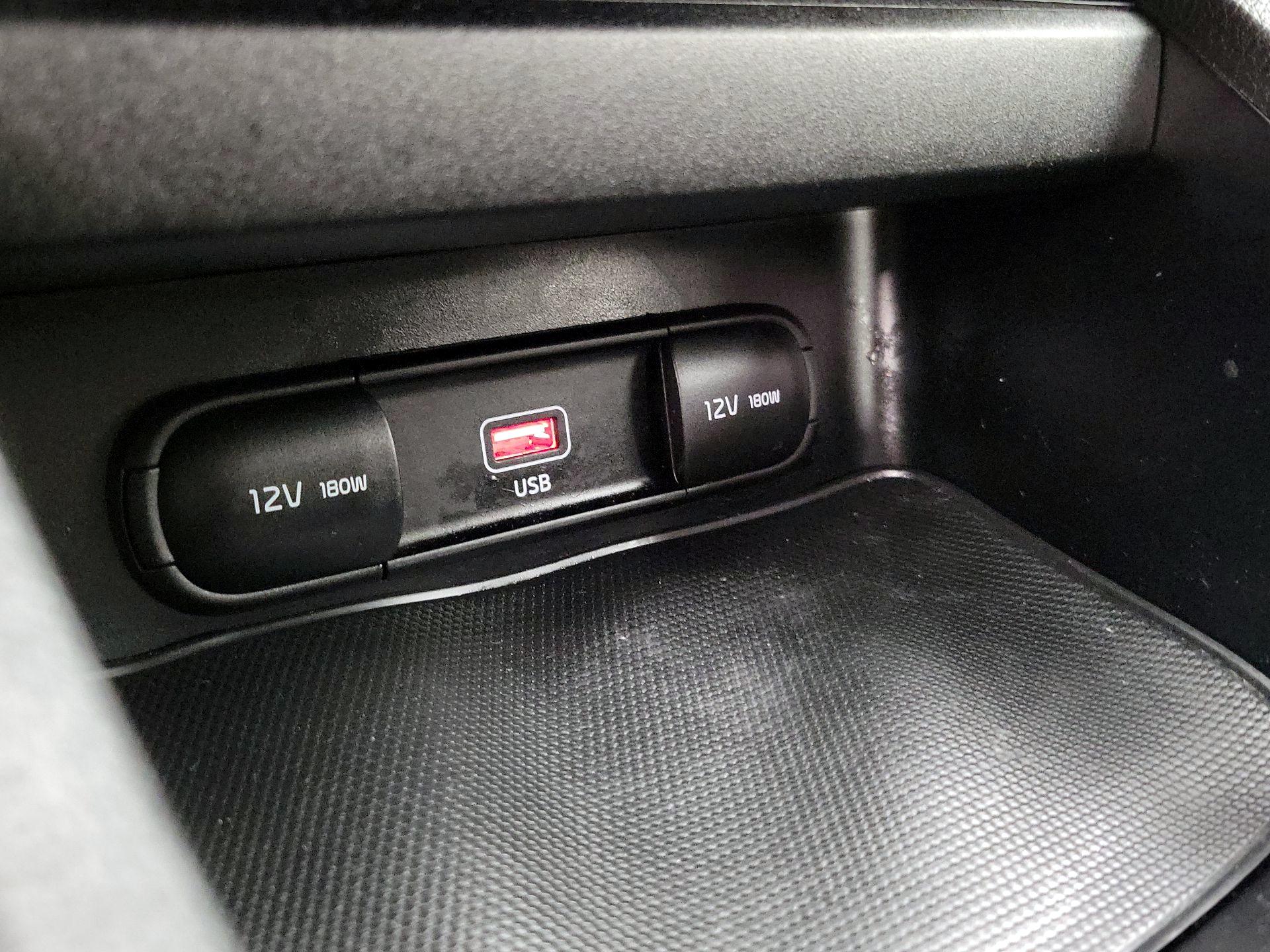 Thumbnail: 2023 Kia Forte - 18