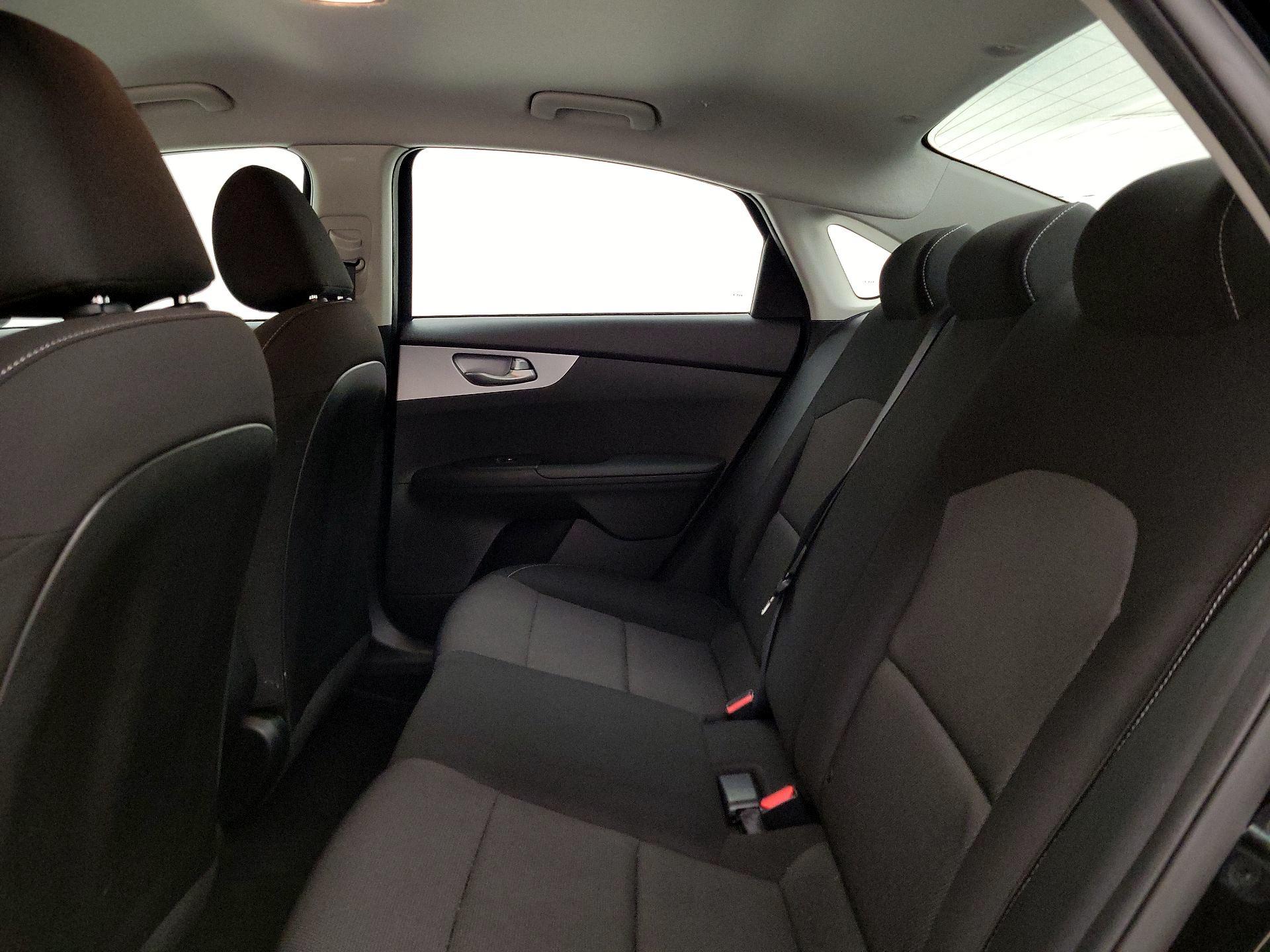 Thumbnail: 2023 Kia Forte - 19