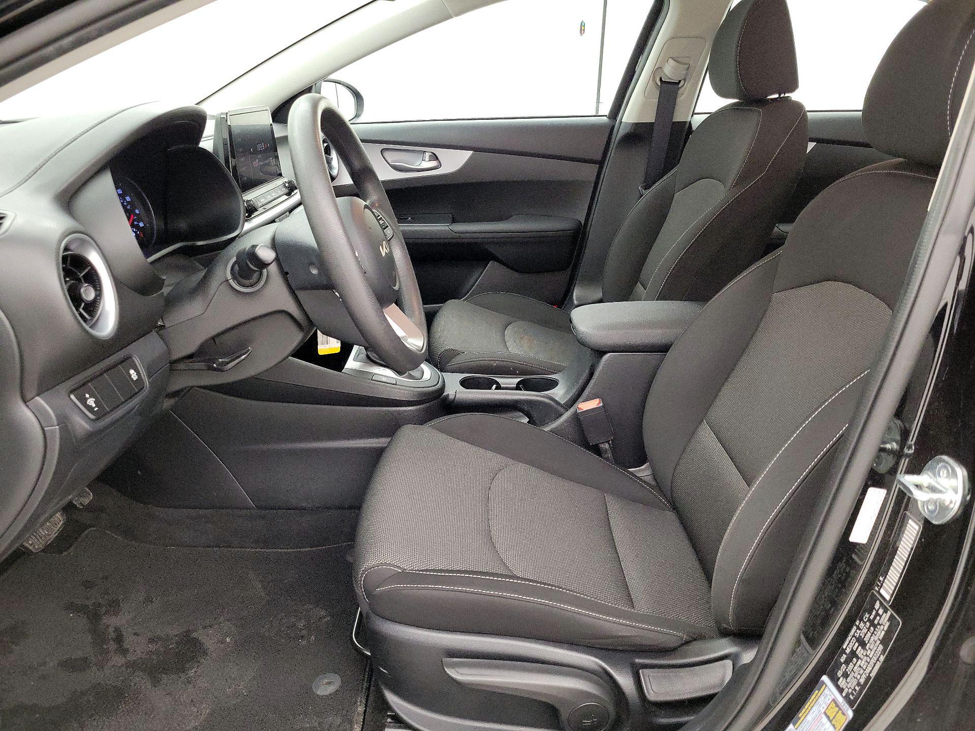 Thumbnail: 2023 Kia Forte - 11