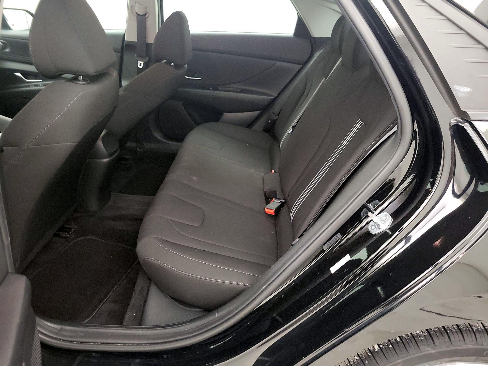 Thumbnail: 2023 Hyundai Elantra - 19