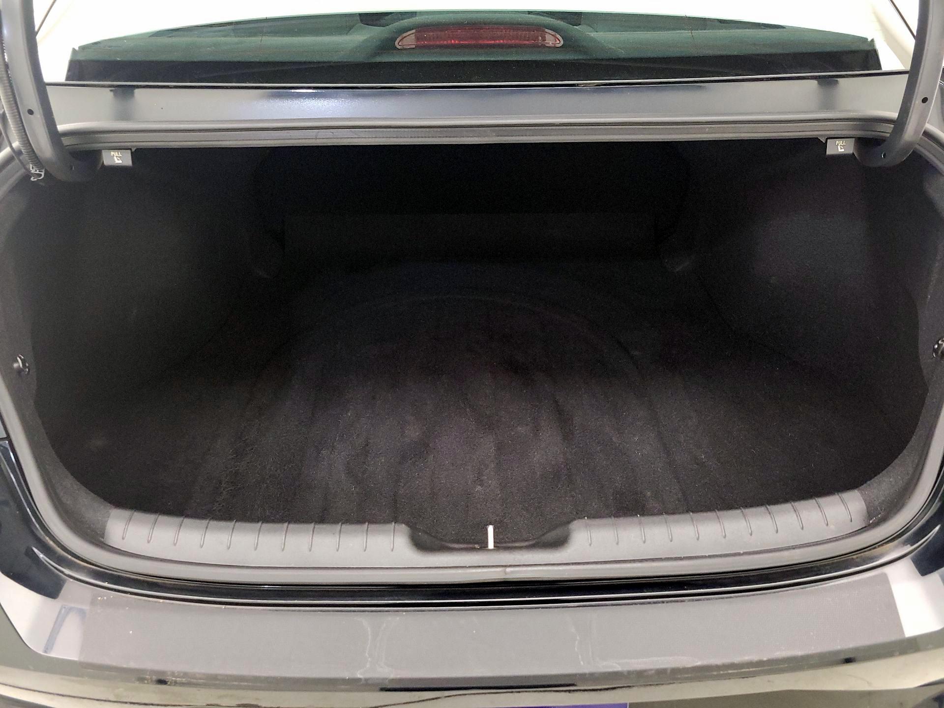 Thumbnail: 2023 Hyundai Elantra - 20