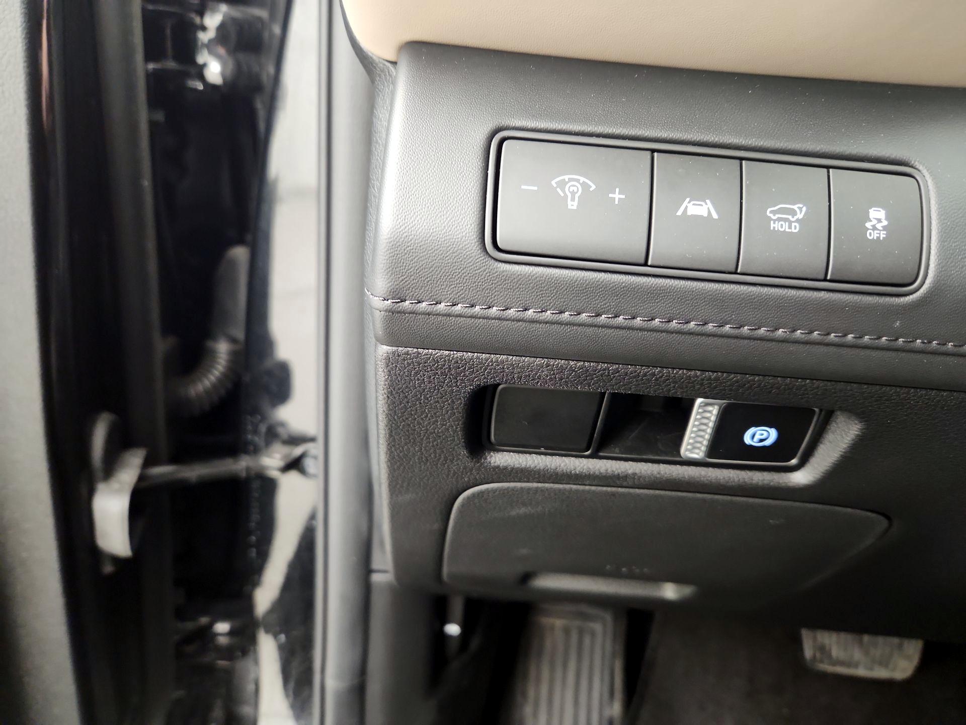 Thumbnail: 2023 Hyundai Santa Fe - 13