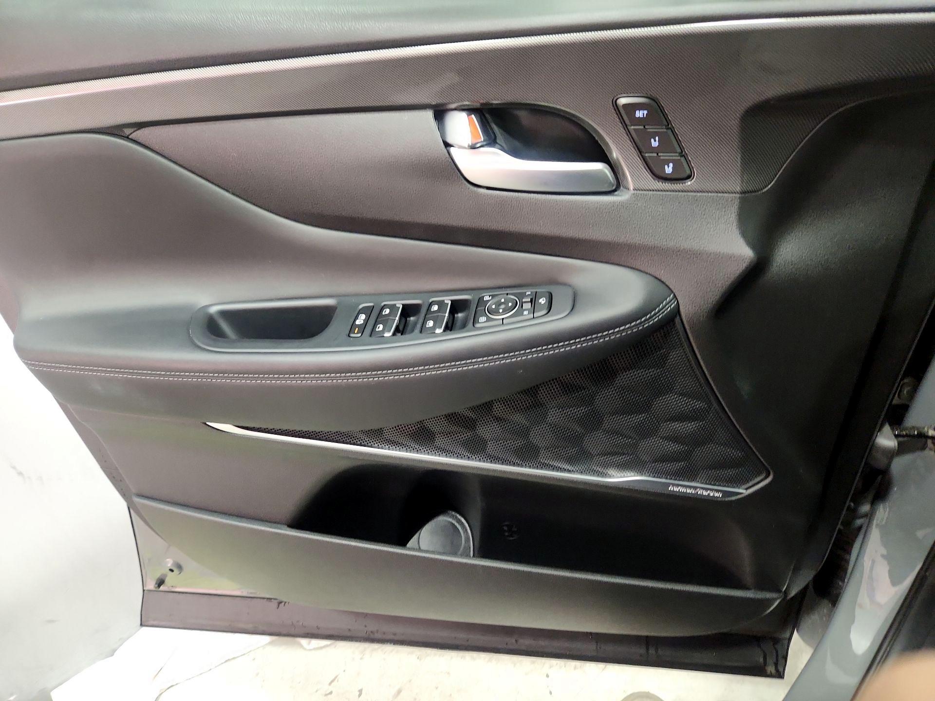 Thumbnail: 2023 Hyundai Santa Fe - 12