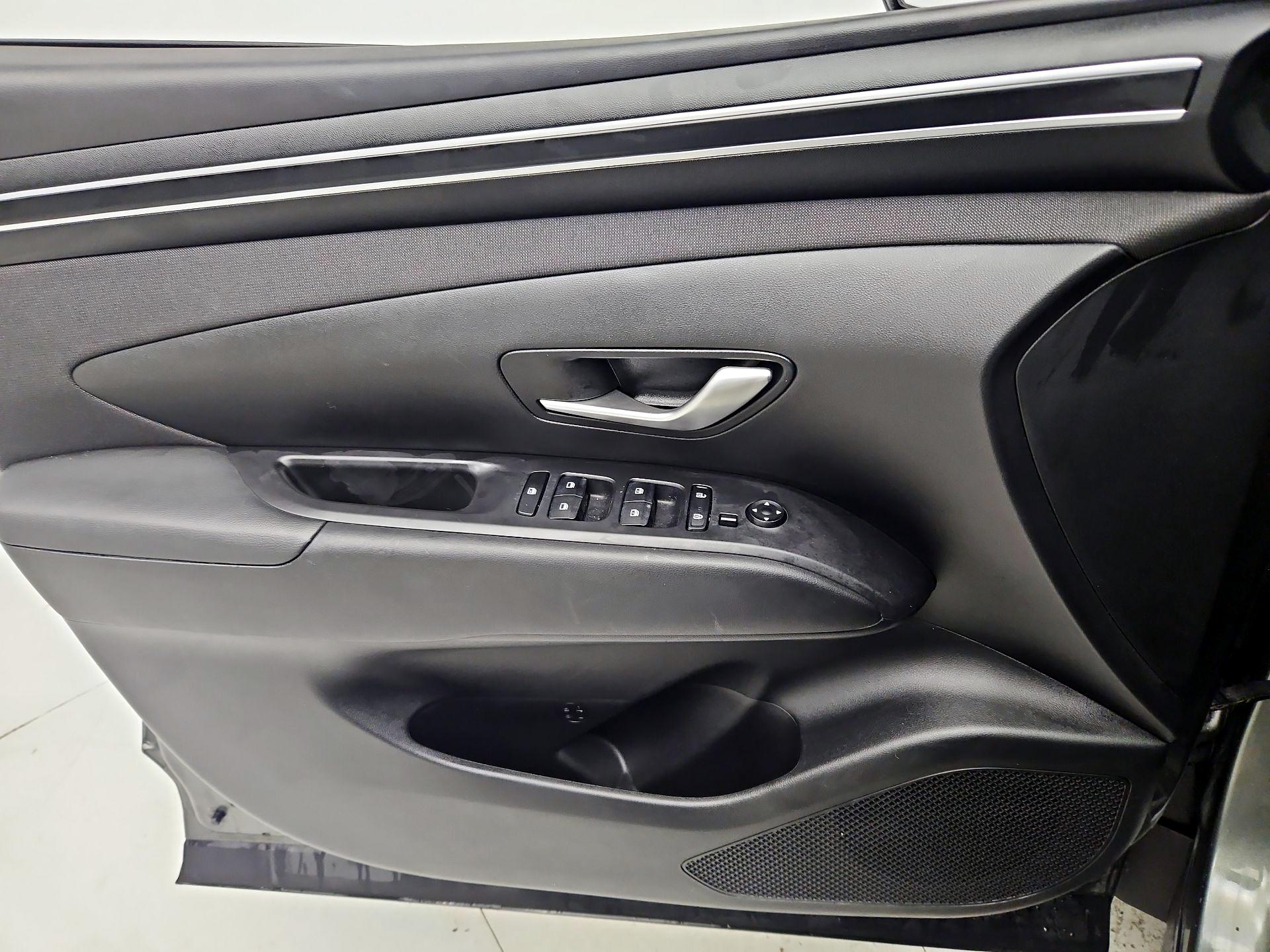 Thumbnail: 2023 Hyundai Tucson - 12