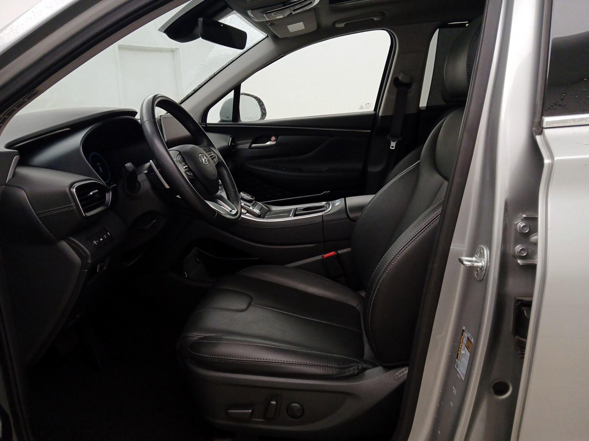 Thumbnail: 2023 Hyundai Santa Fe - 11