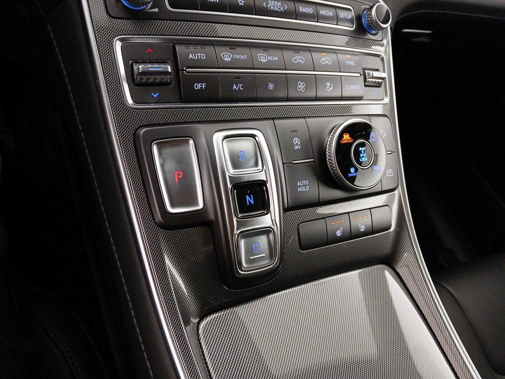 Thumbnail: 2023 Hyundai Santa Fe - 18