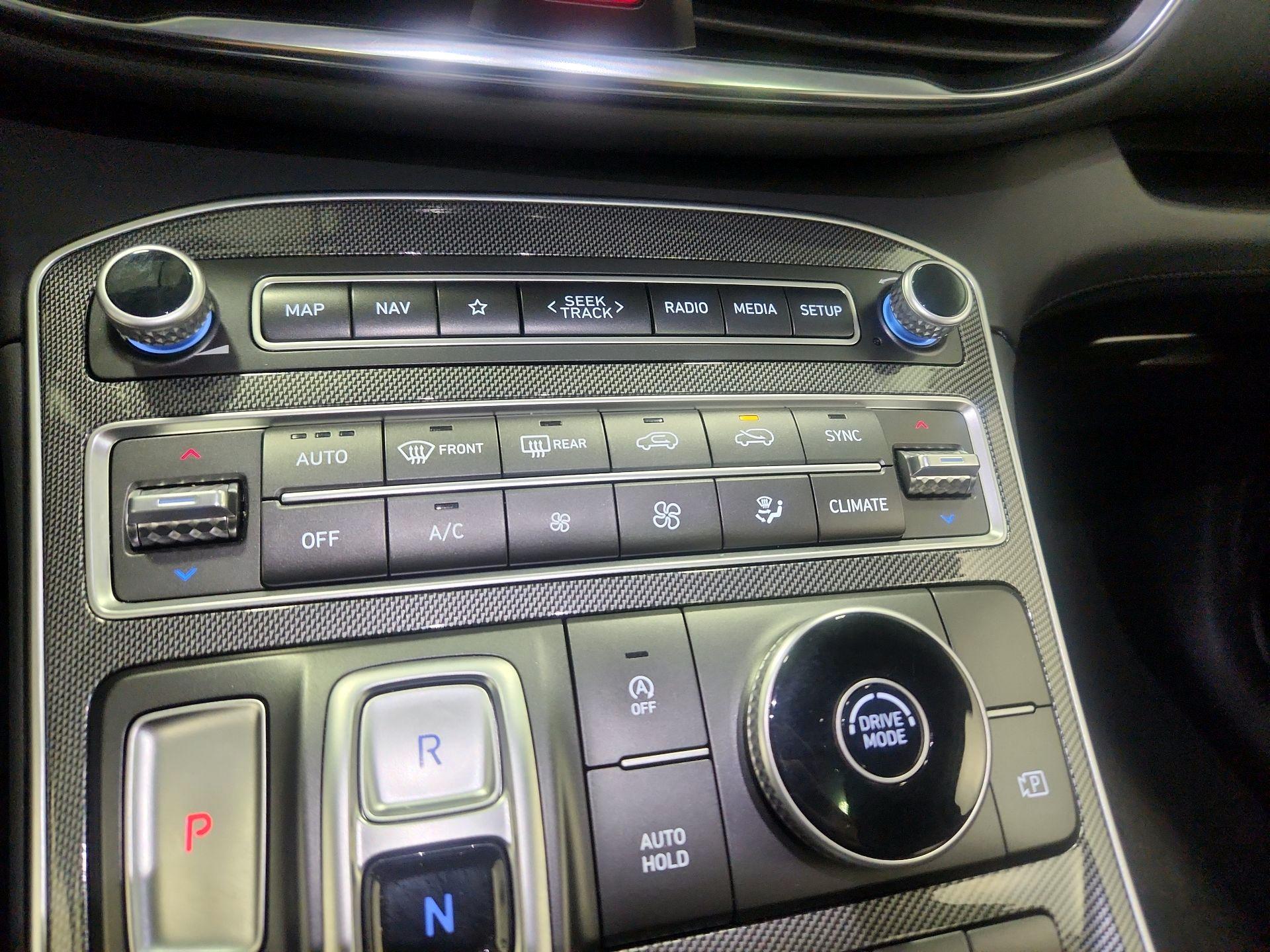 Thumbnail: 2023 Hyundai Santa Fe - 17