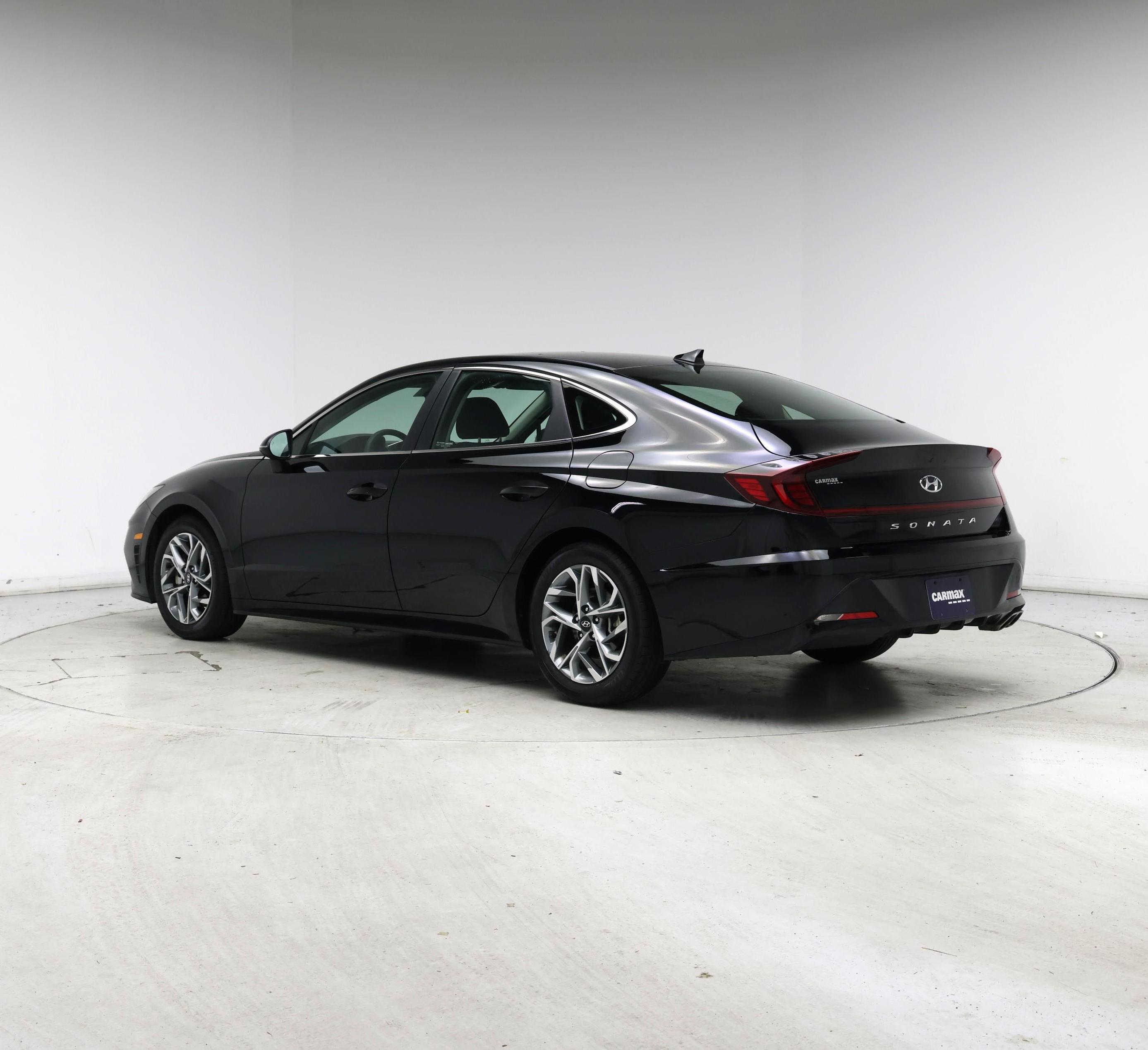 Thumbnail: 2023 Hyundai Sonata - 2