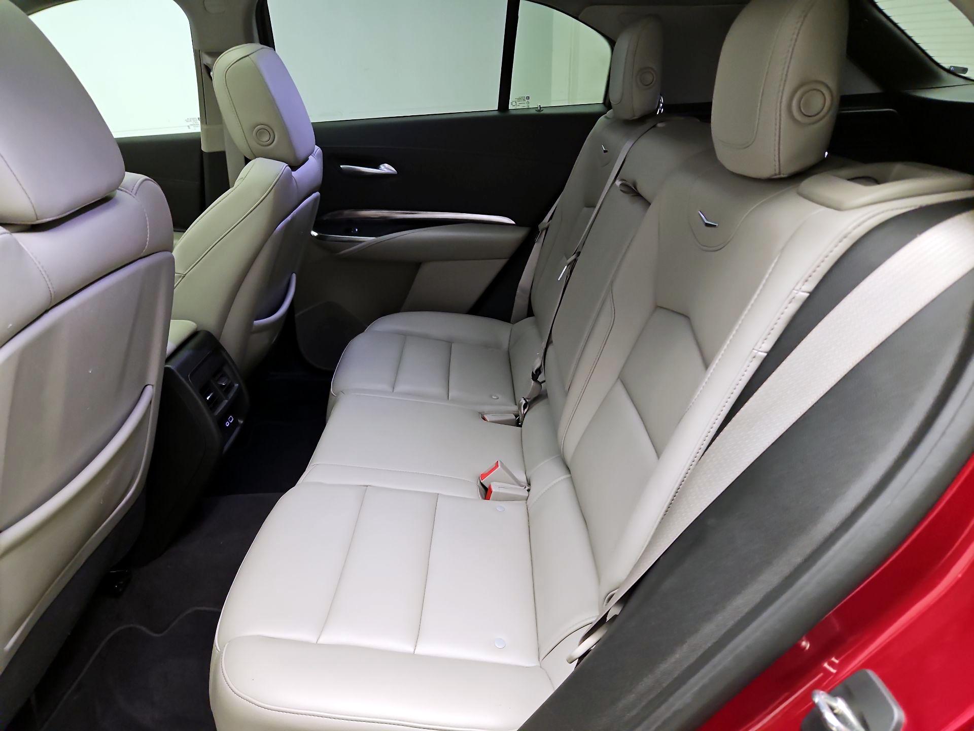 Thumbnail: 2023 Cadillac XT4 - 20