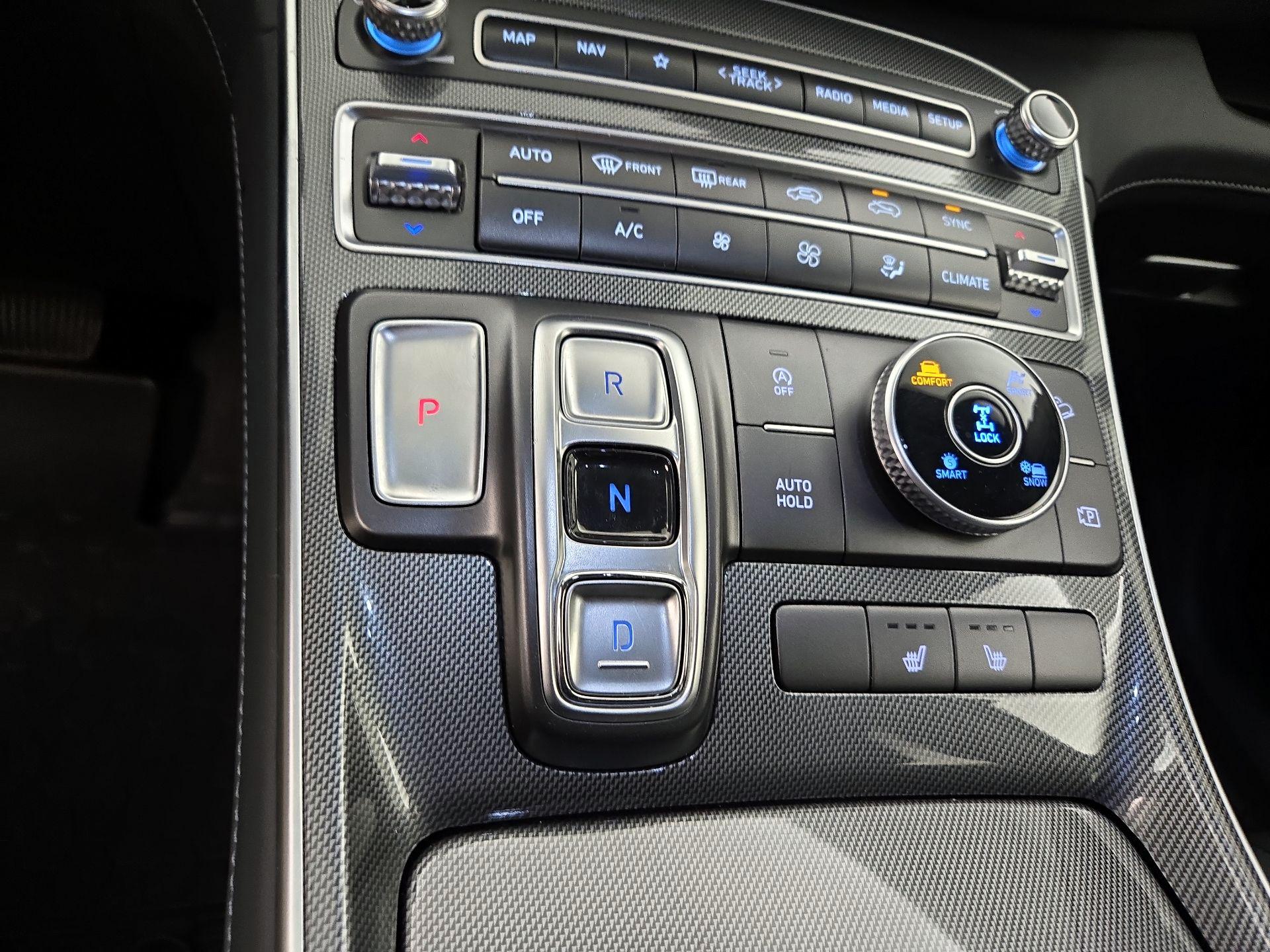 Thumbnail: 2023 Hyundai Santa Fe - 18