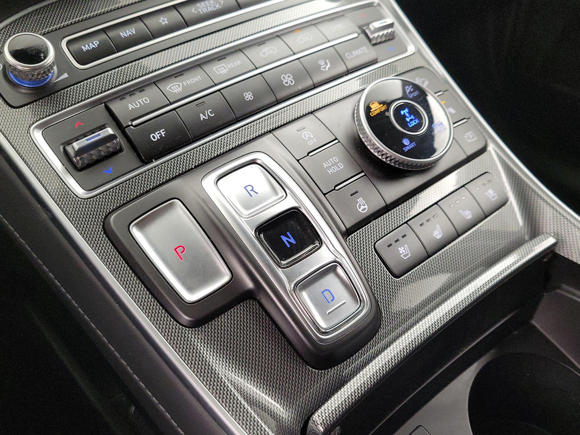 Thumbnail: 2023 Hyundai Santa Fe - 18