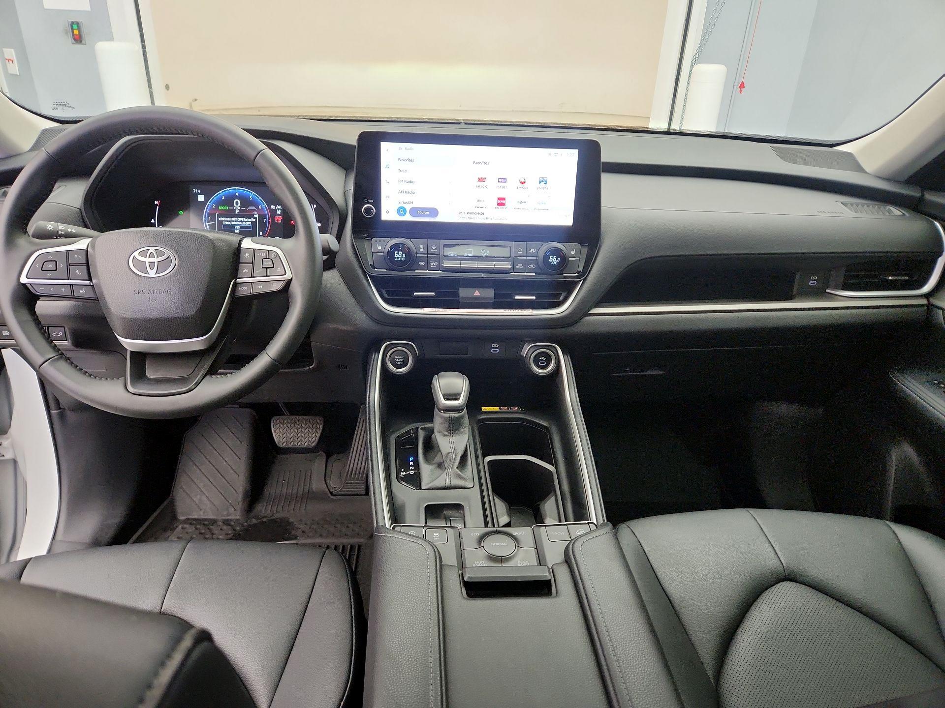 Thumbnail: 2025 Toyota Grand Highlander - 9