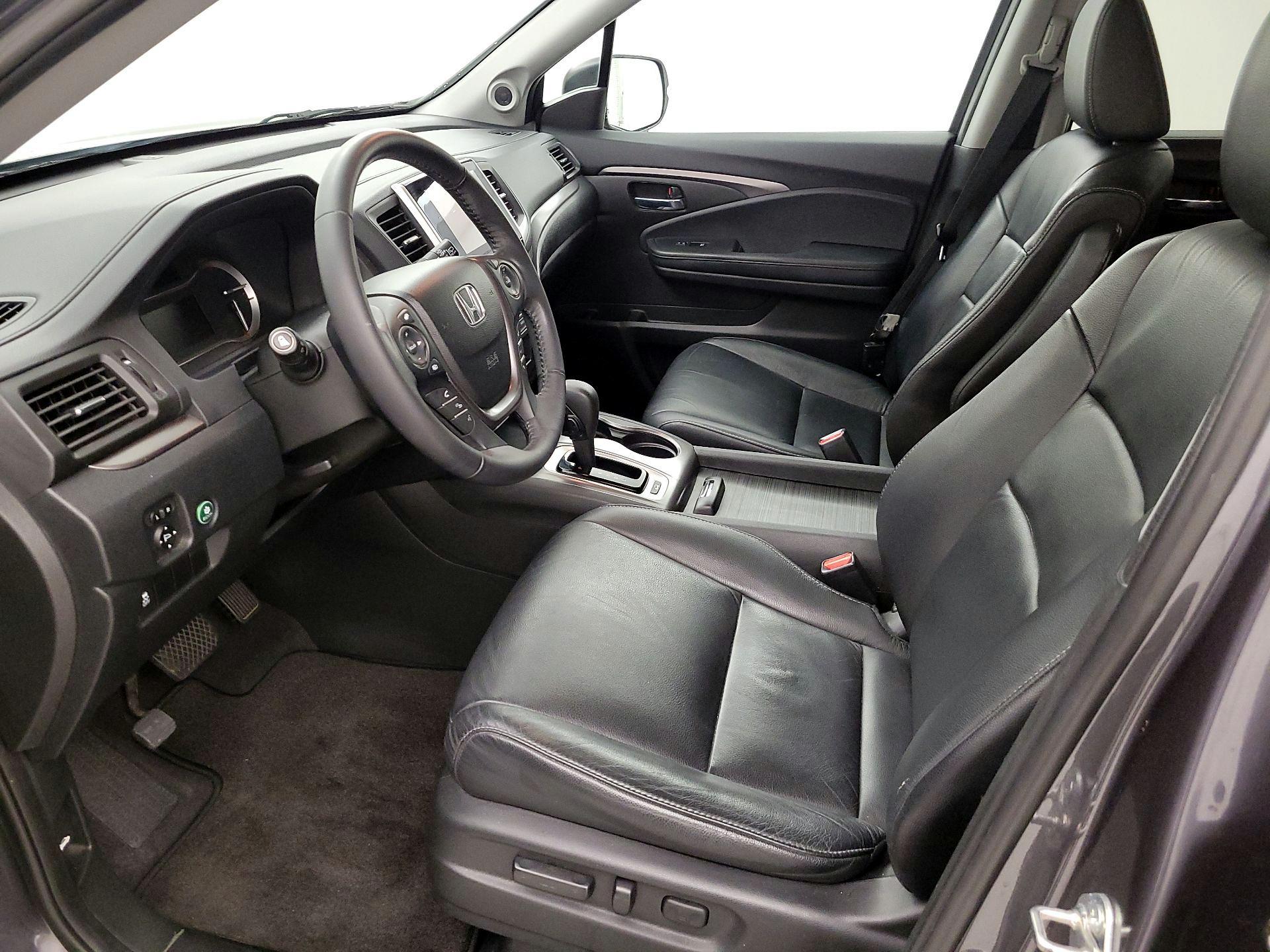 Thumbnail: 2016 Honda Pilot - 11