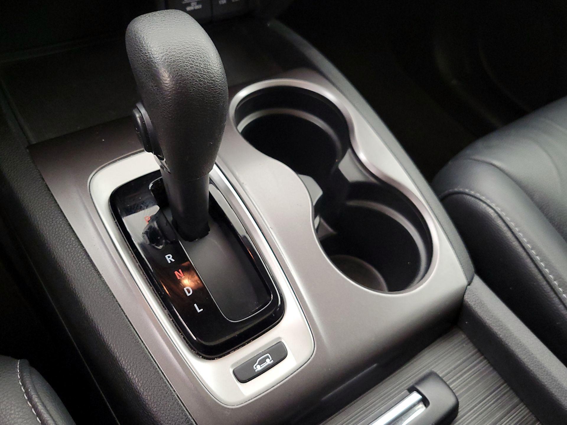 Thumbnail: 2016 Honda Pilot - 17