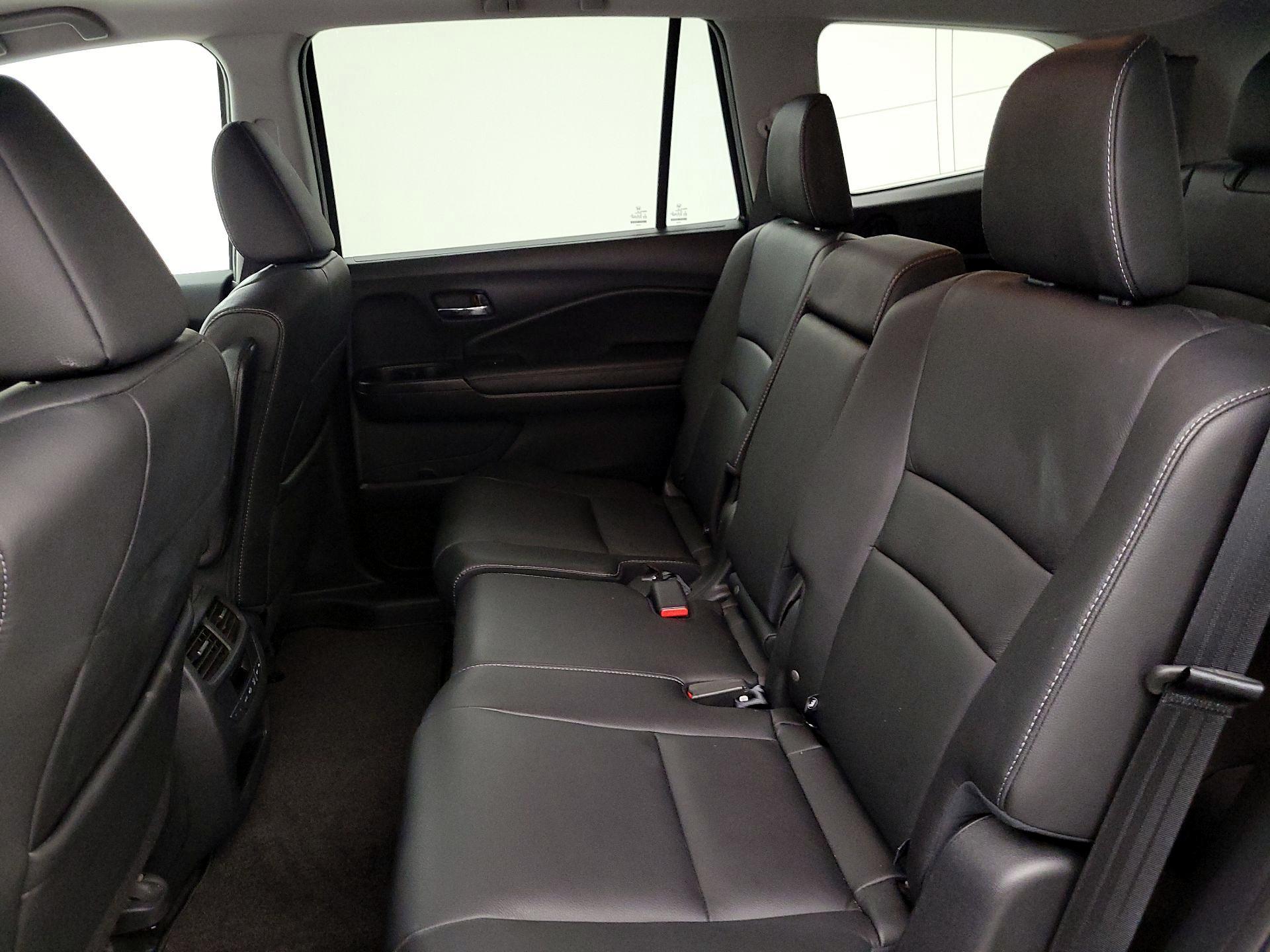 Thumbnail: 2016 Honda Pilot - 20