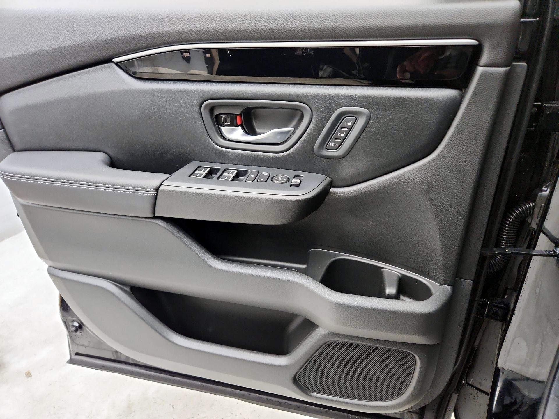 Thumbnail: 2024 Honda Pilot - 12