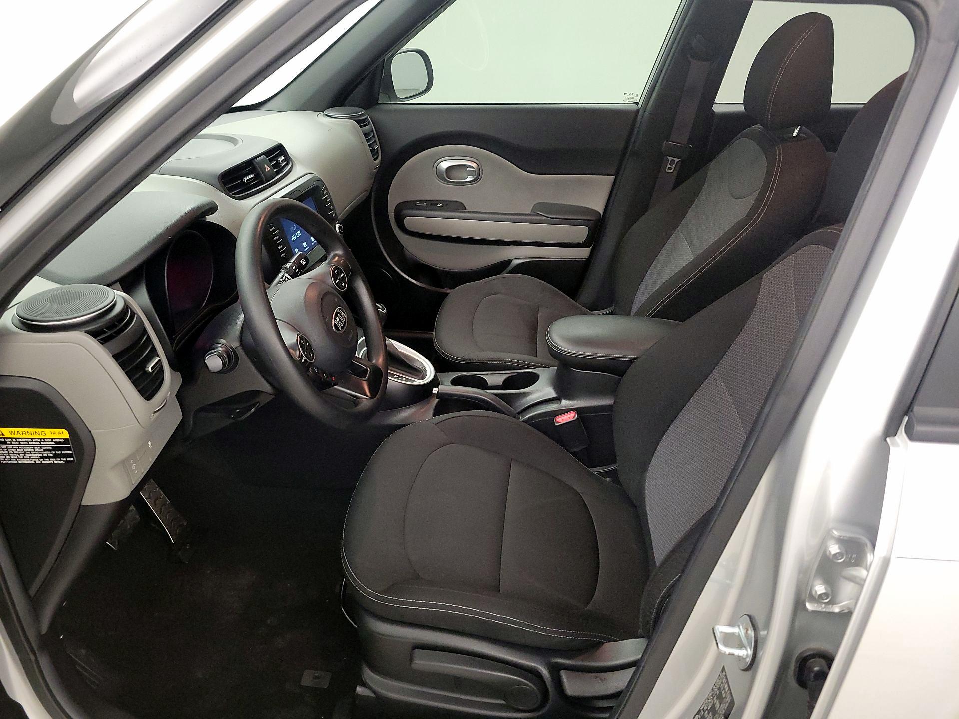 Thumbnail: 2018 Kia Soul - 11