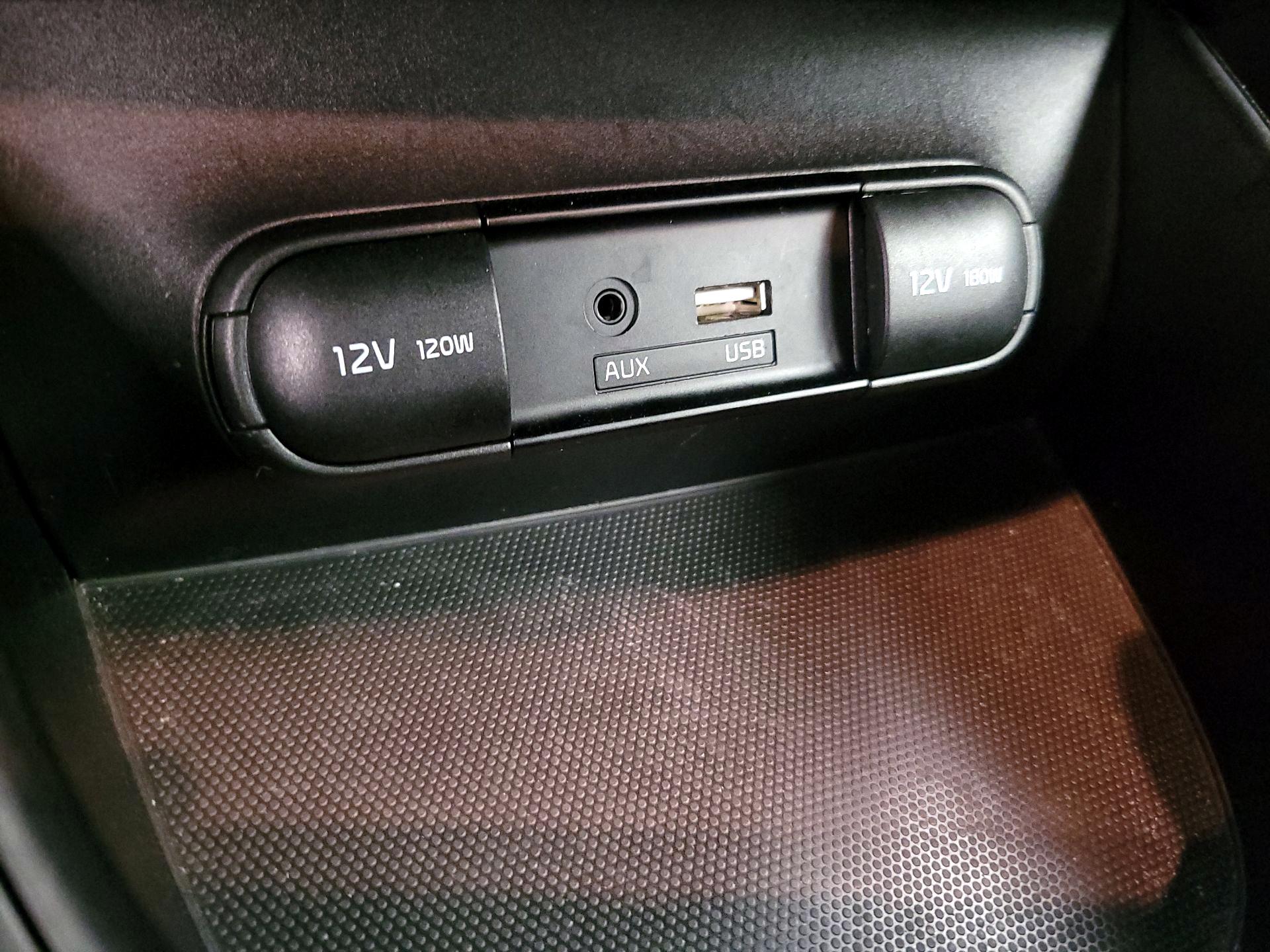 Thumbnail: 2018 Kia Soul - 18