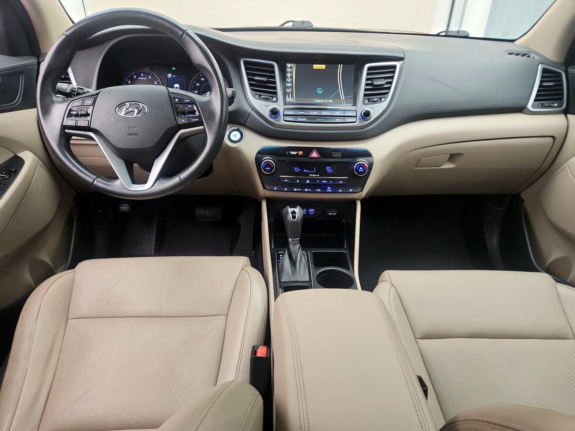 Thumbnail: 2016 Hyundai Tucson - 9