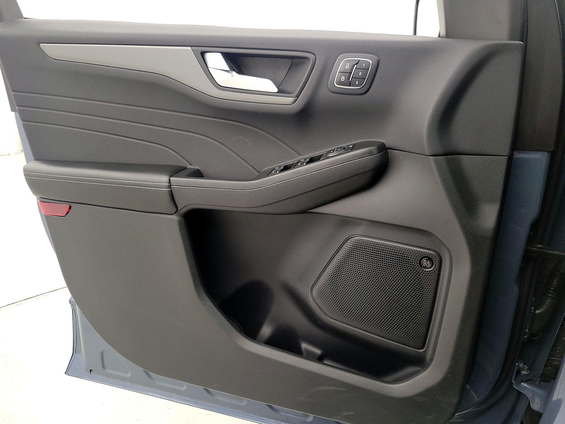 Thumbnail: 2023 Ford Escape - 12