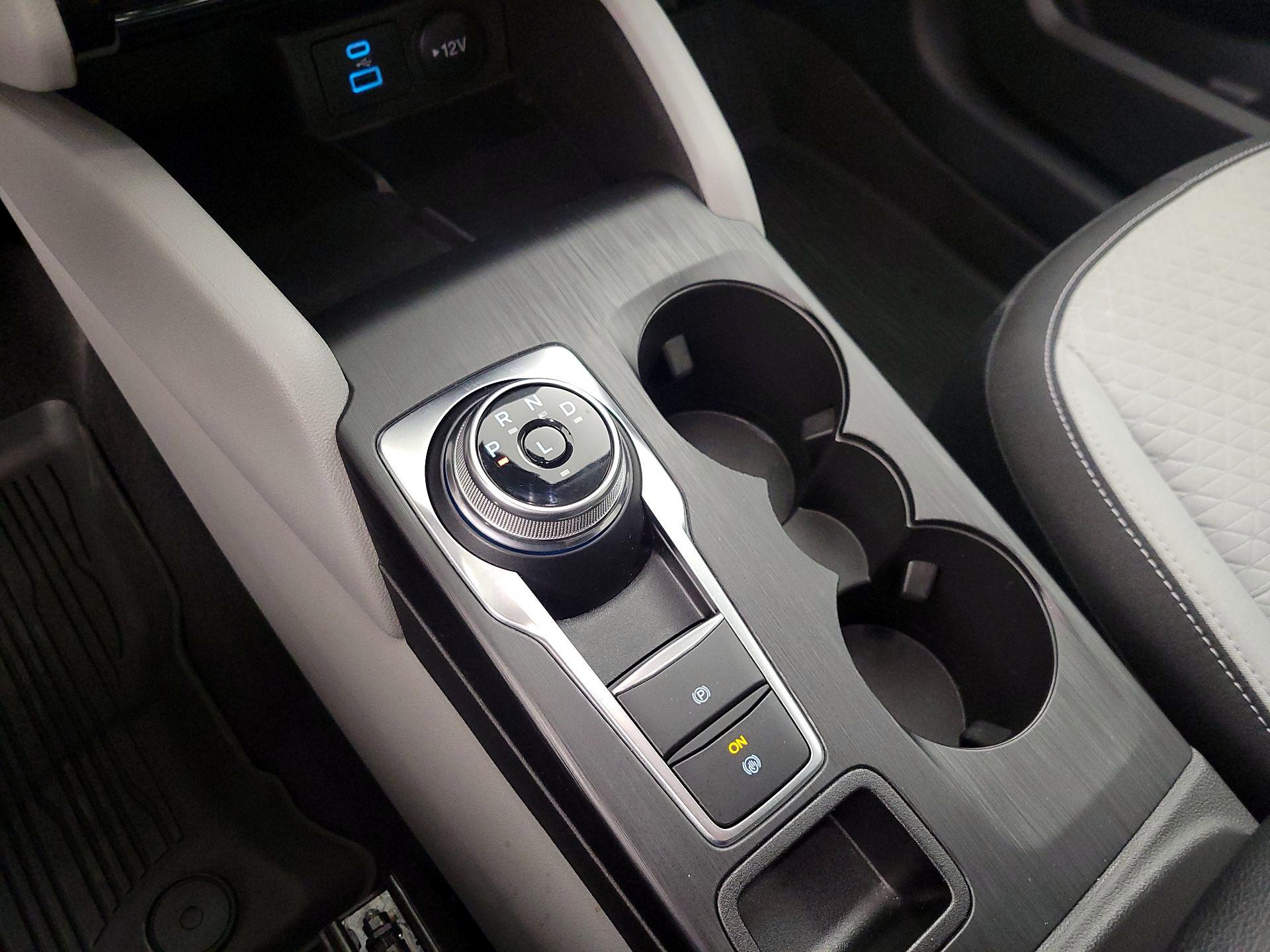 Thumbnail: 2023 Ford Escape - 18