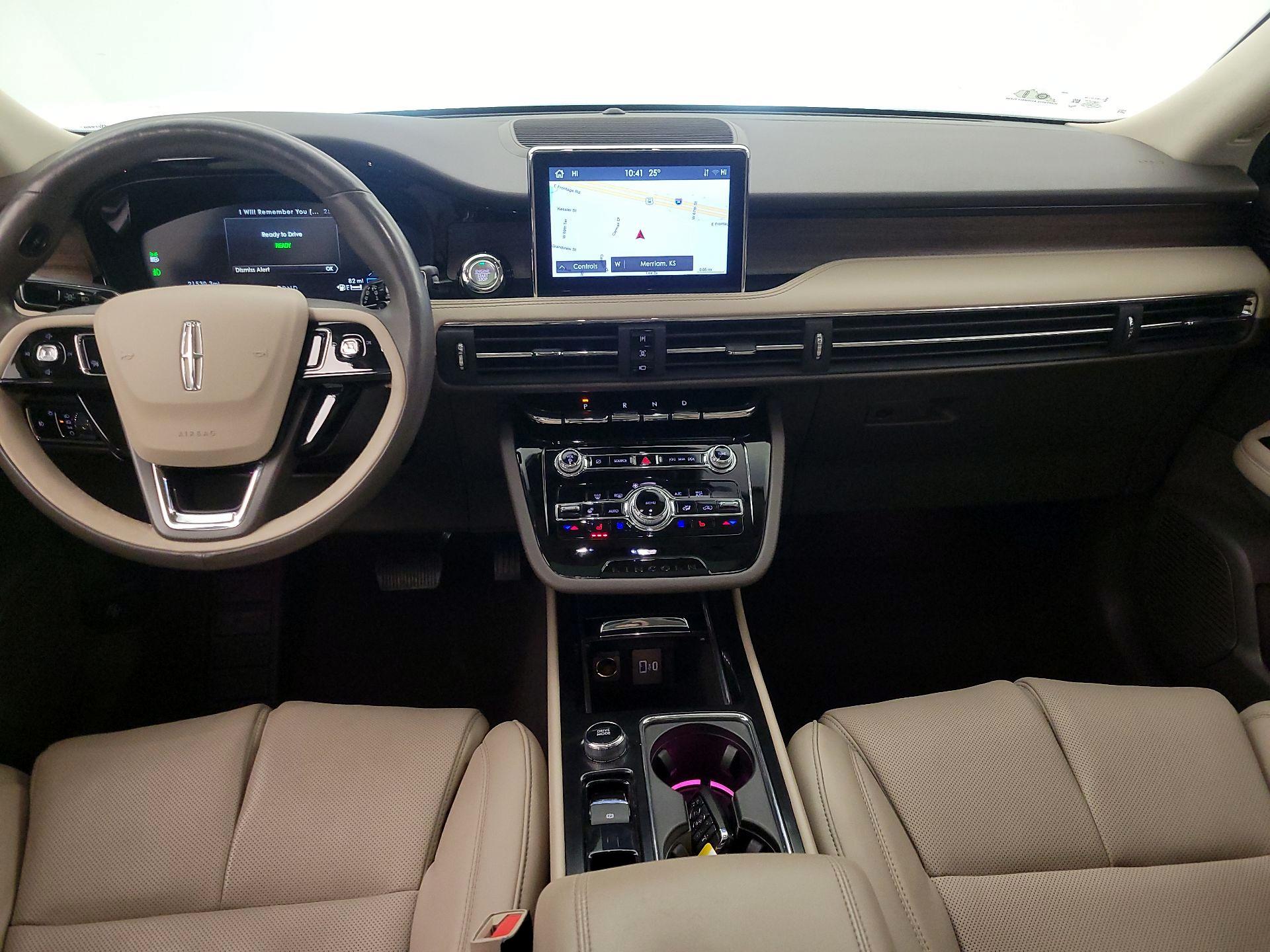 Thumbnail: 2022 Lincoln Corsair - 9