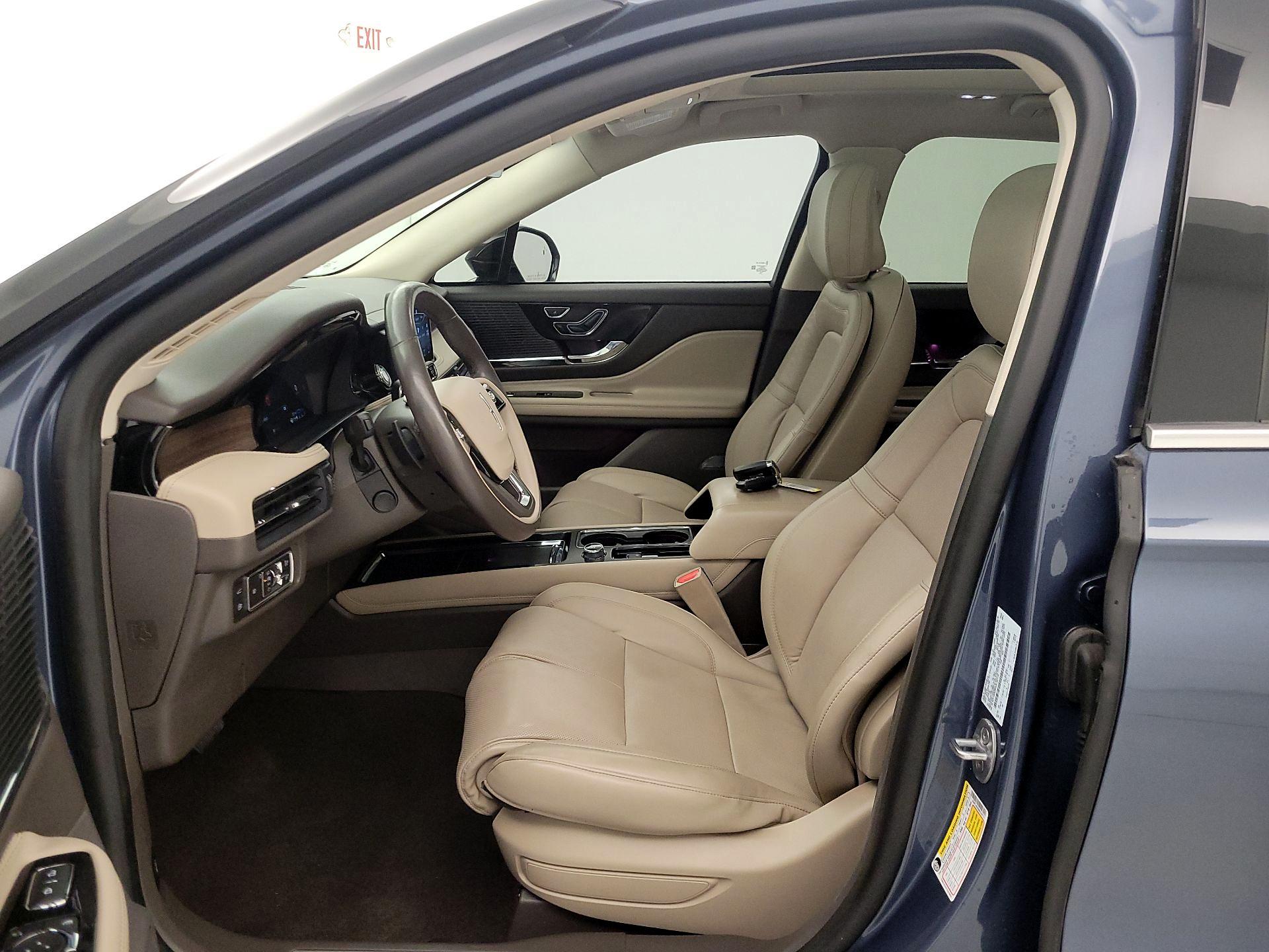 Thumbnail: 2022 Lincoln Corsair - 11