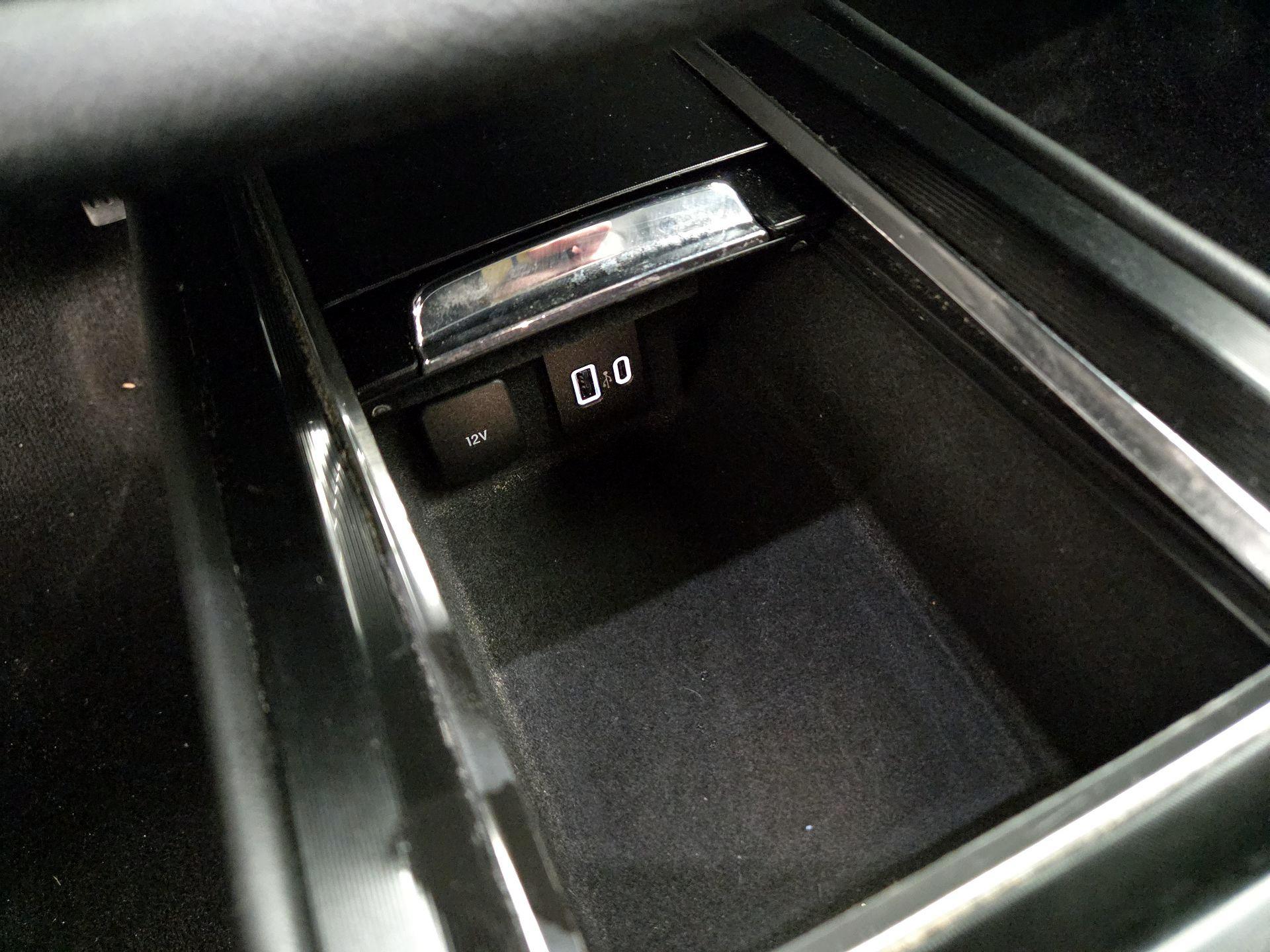 Thumbnail: 2021 Lincoln Corsair - 18