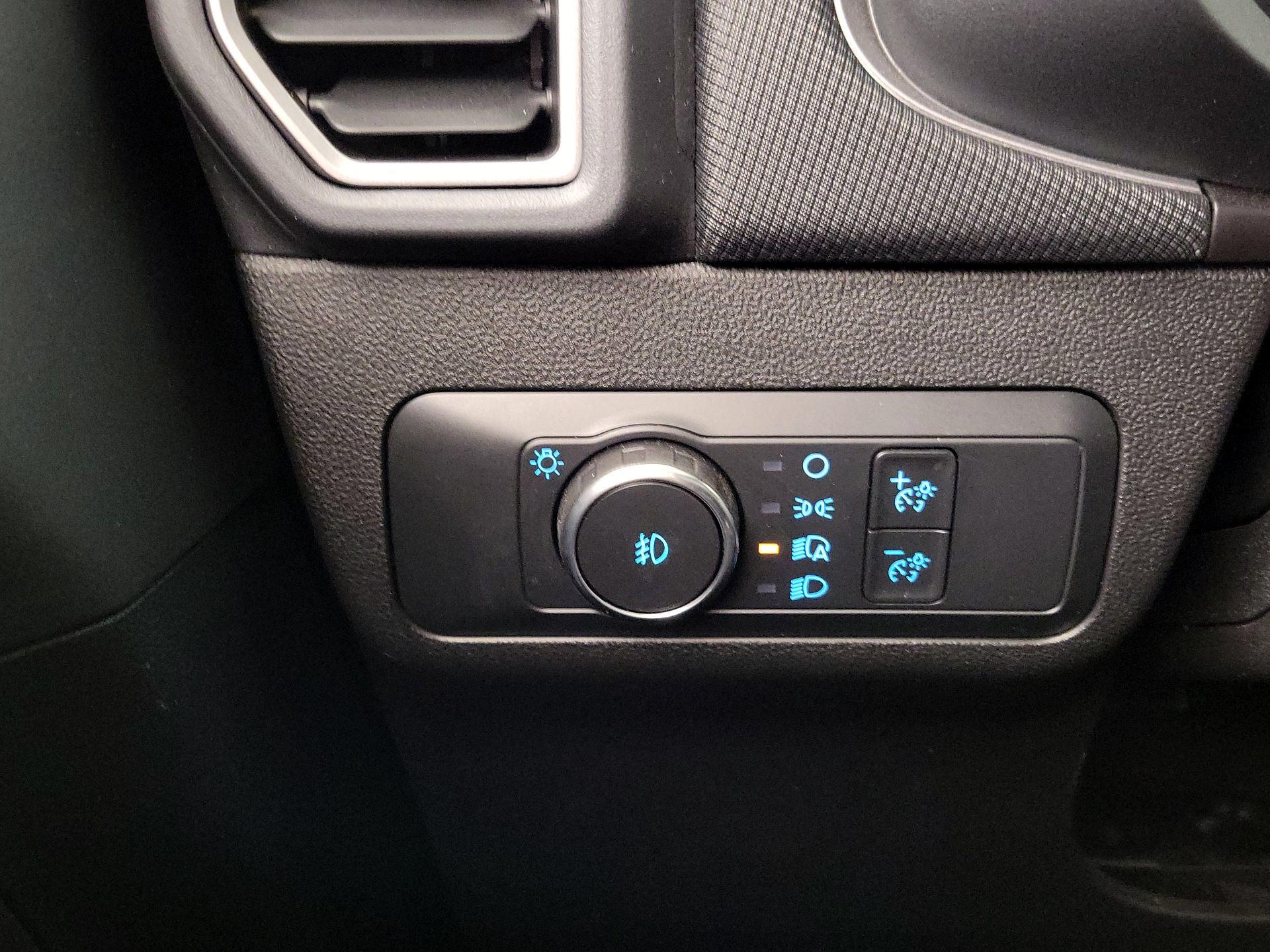 Thumbnail: 2022 Ford Bronco Sport - 13