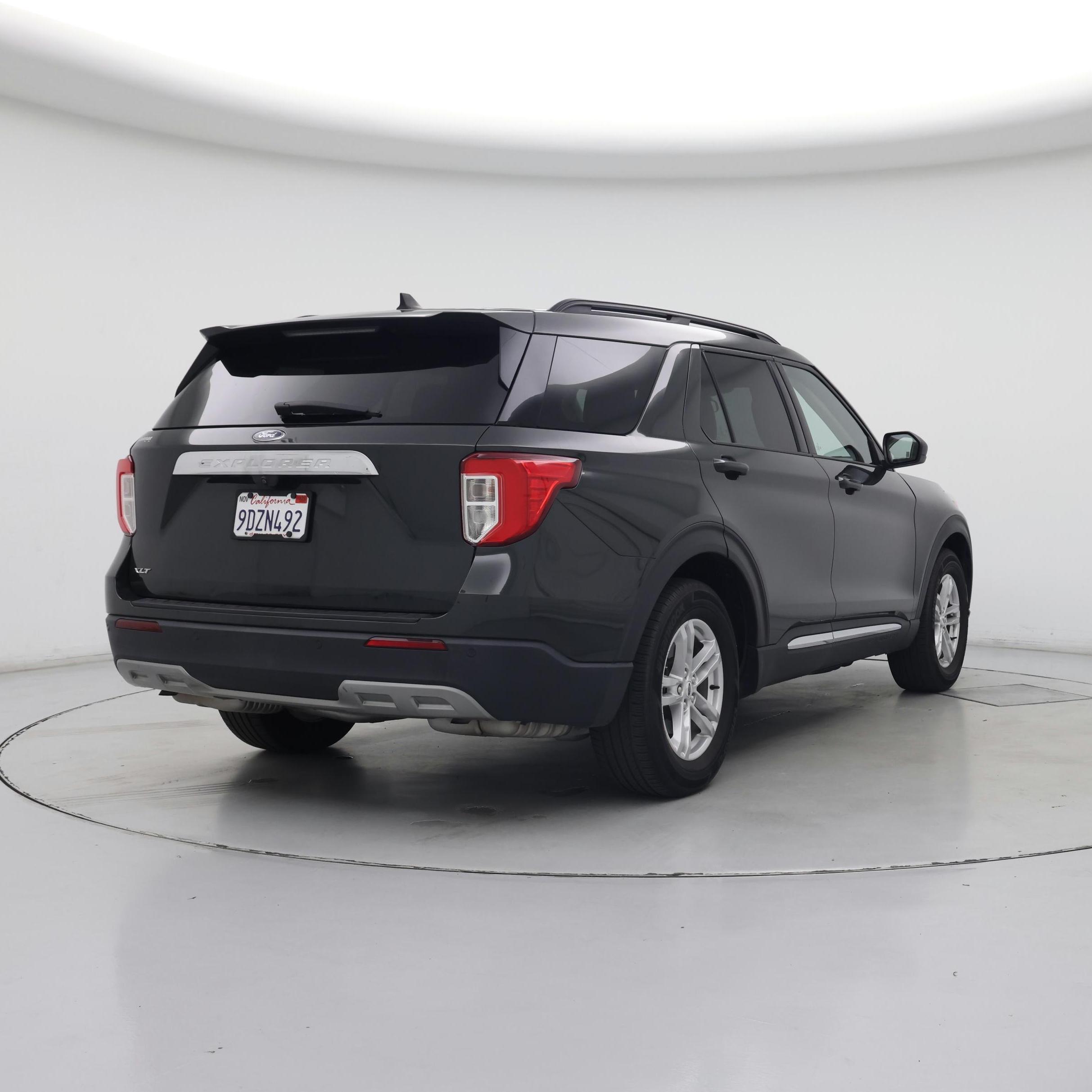 Thumbnail: 2022 Ford Explorer - 8